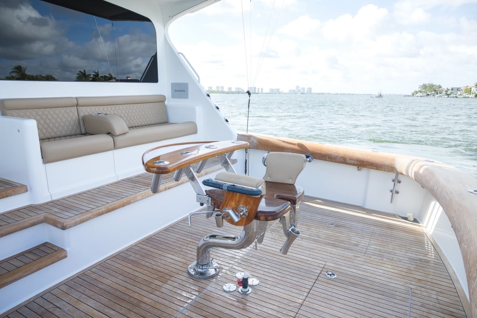 2008 Viking 60 Convertible - Image 27