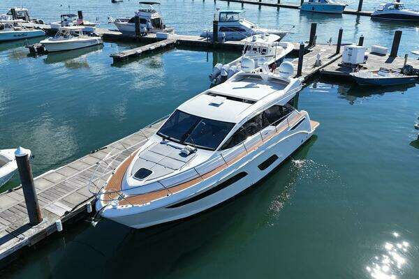 2018 Sea Ray 460 Sundancer - Image 1
