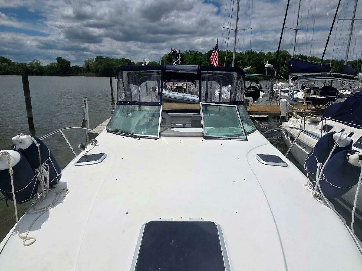 2007 Rinker 320 Express - Image 9