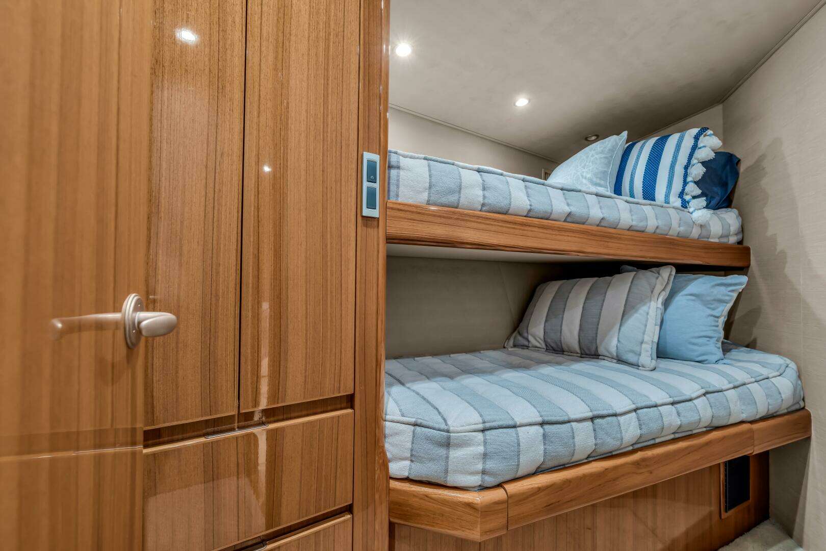 2015 Viking 46C - Image 51
