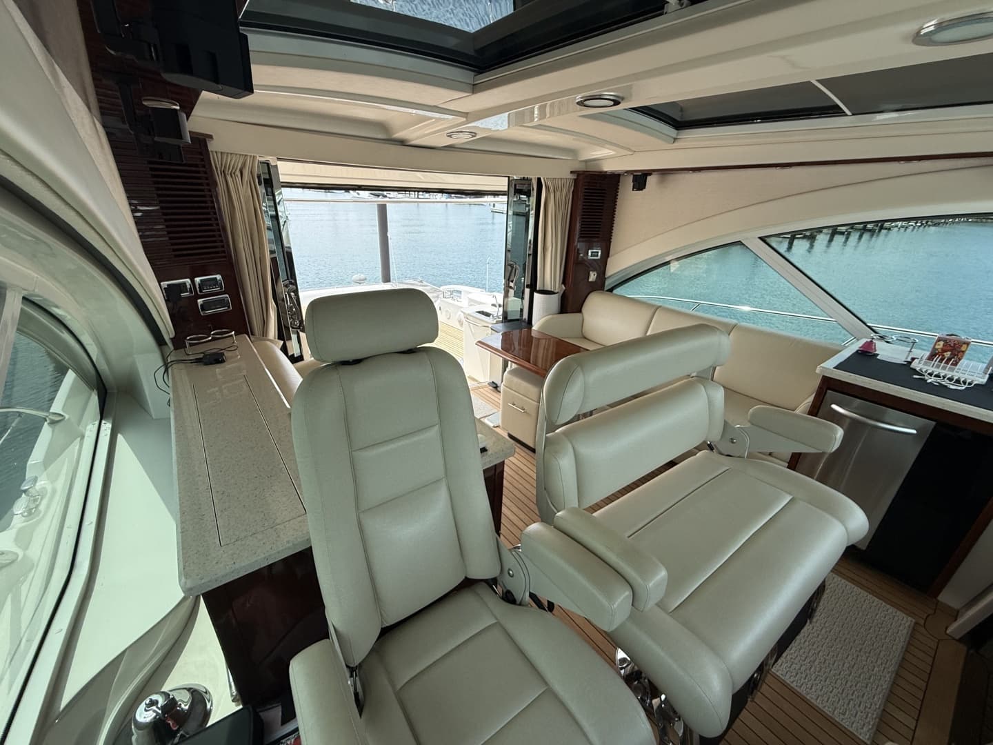 2009 Sea Ray 60 Sundancer - Image 26