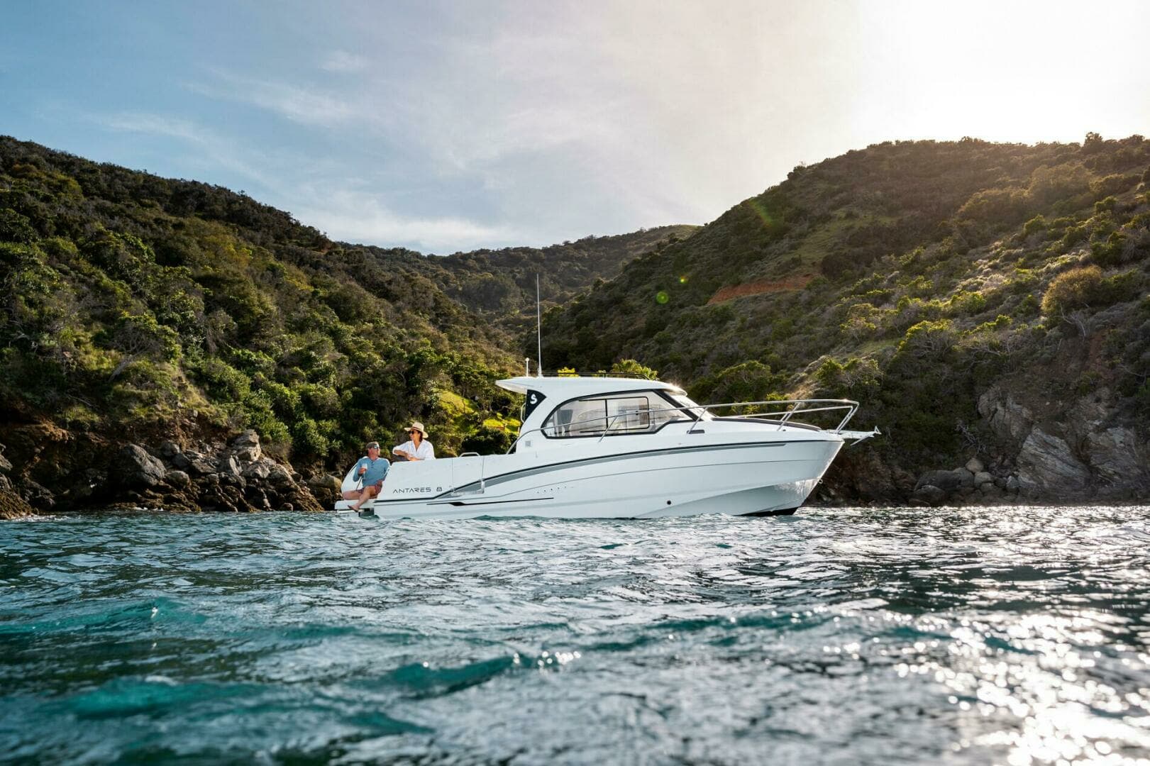 2025 Beneteau Antares 8 - Image 6