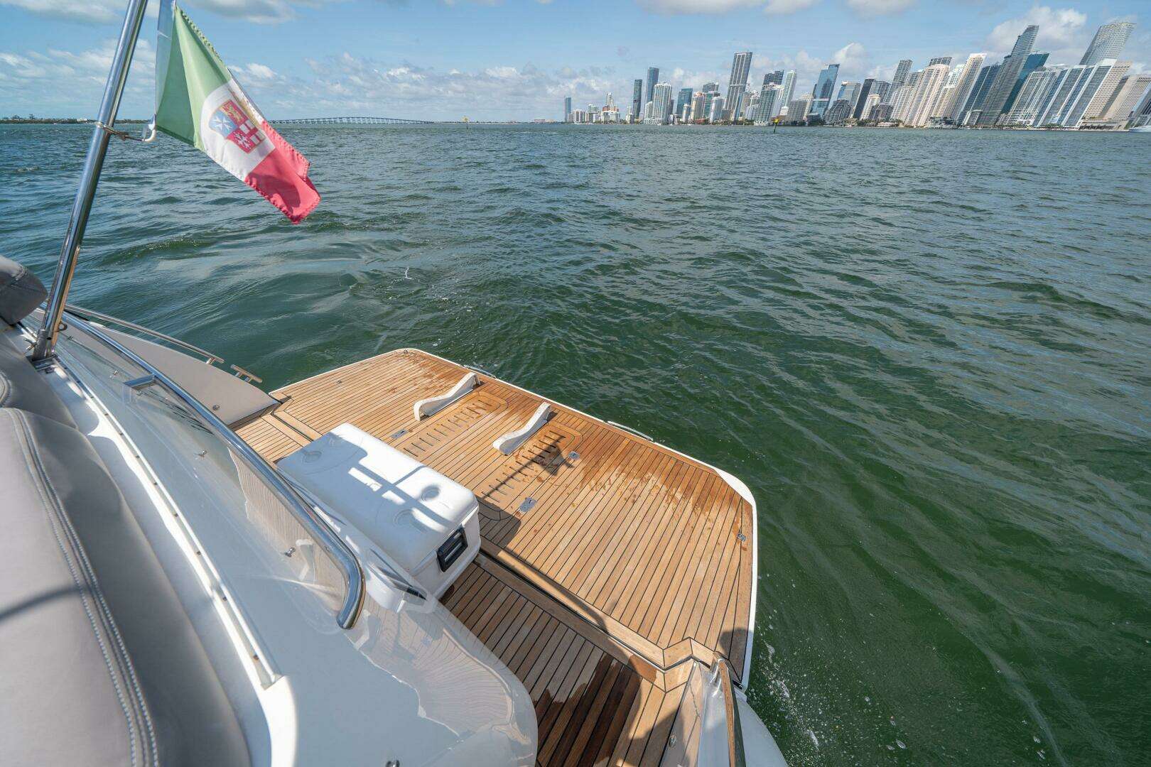 2012 Princess V52 - Image 6