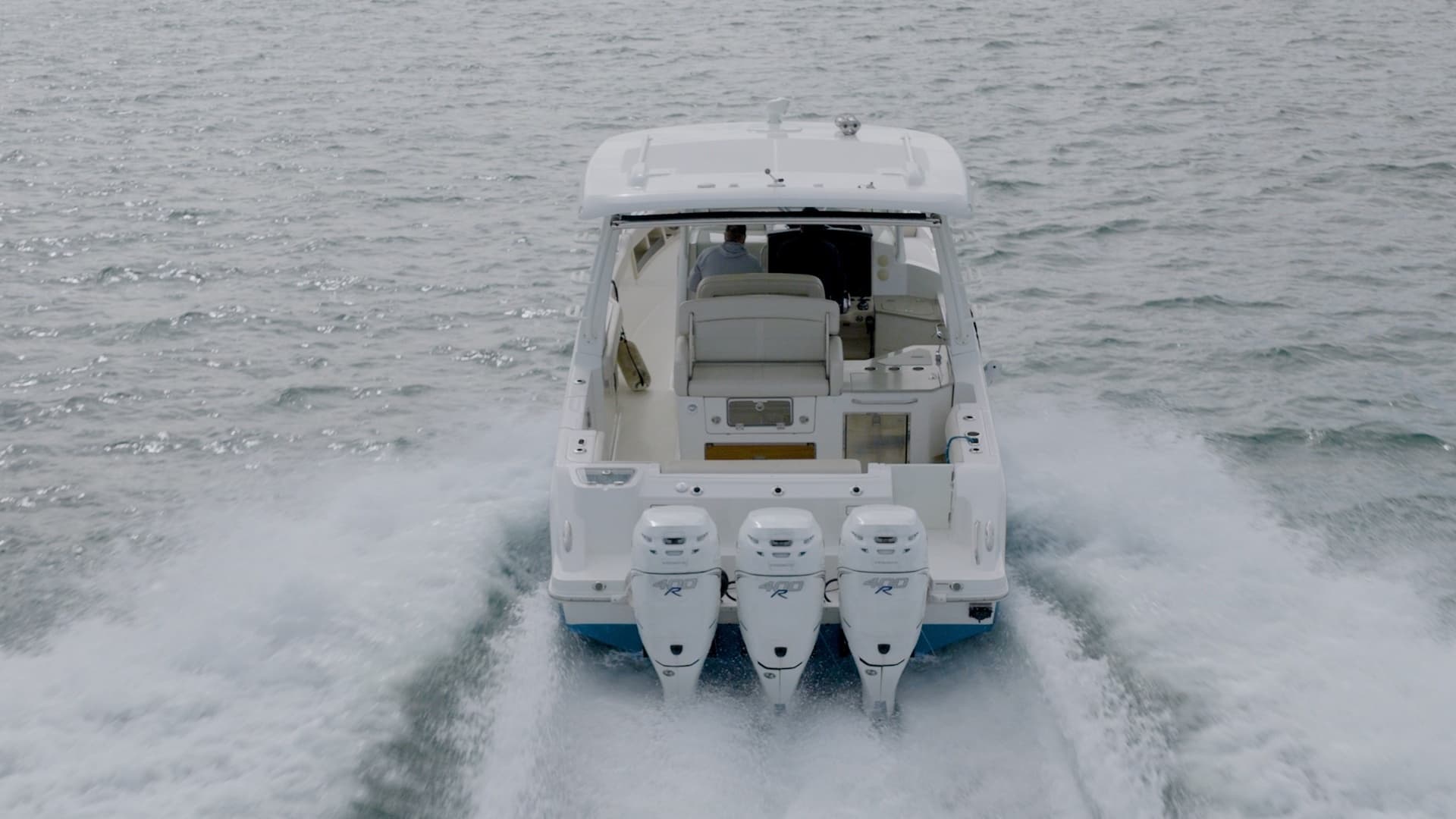 2019 Boston Whaler 350 Realm - Image 2