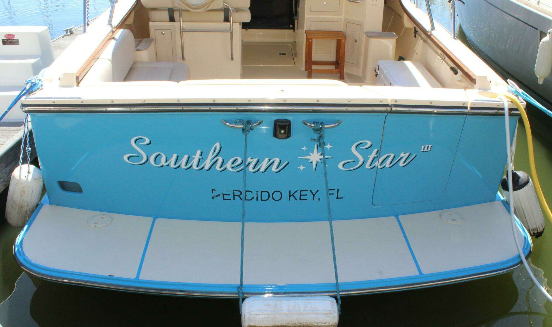 2004 Island Packet 360 Hardtop Express Cruiser - Image 4