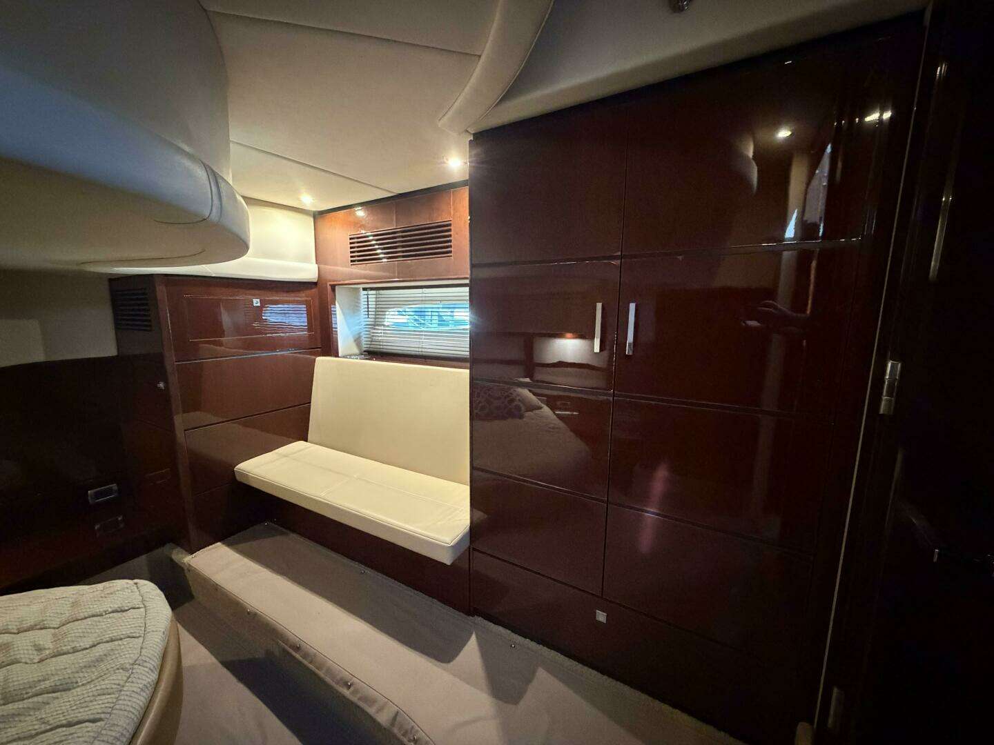2008 Sea Ray 47 Sedan Bridge - Image 24