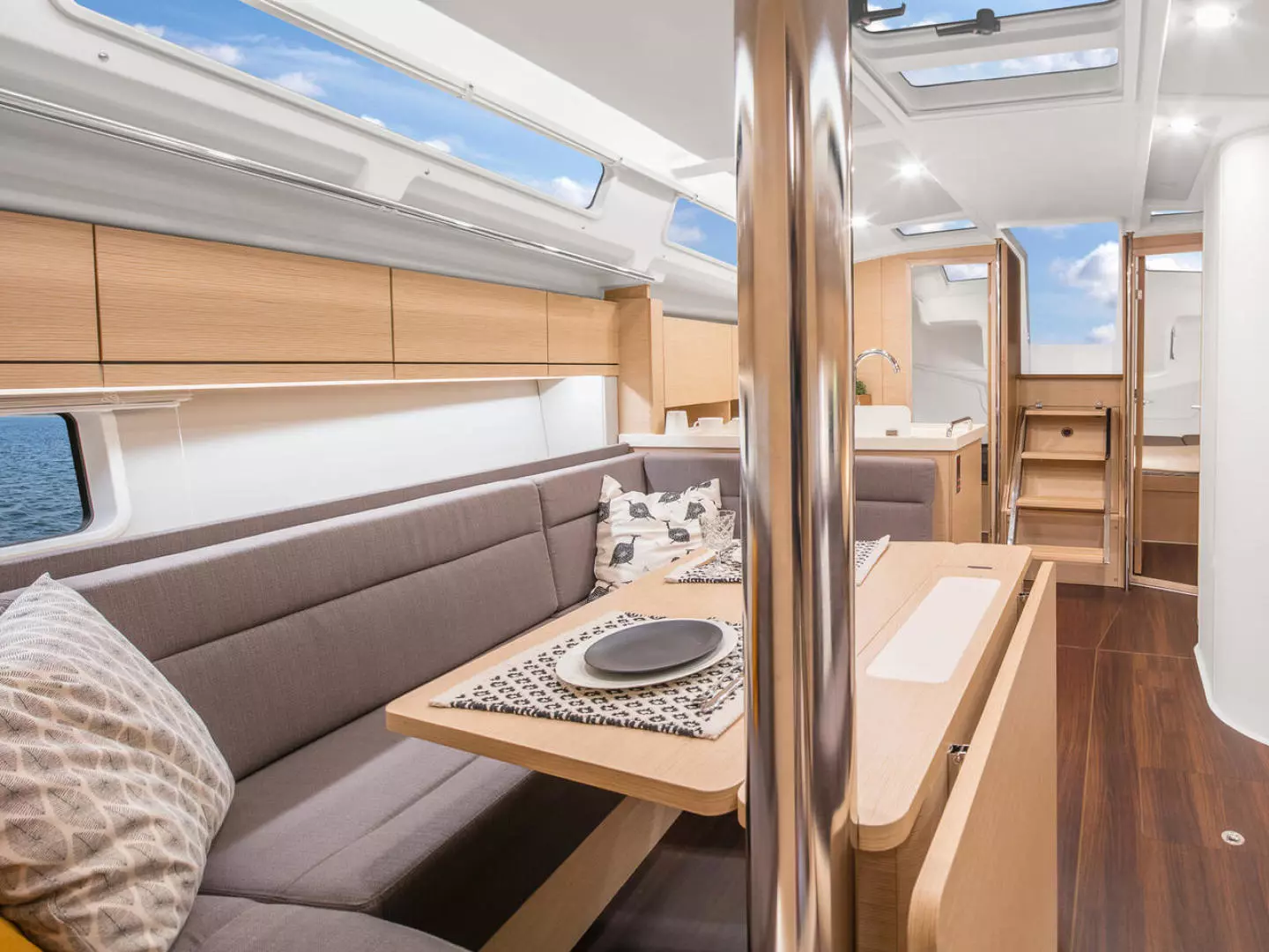 2025 Hanse 418 - Image 24