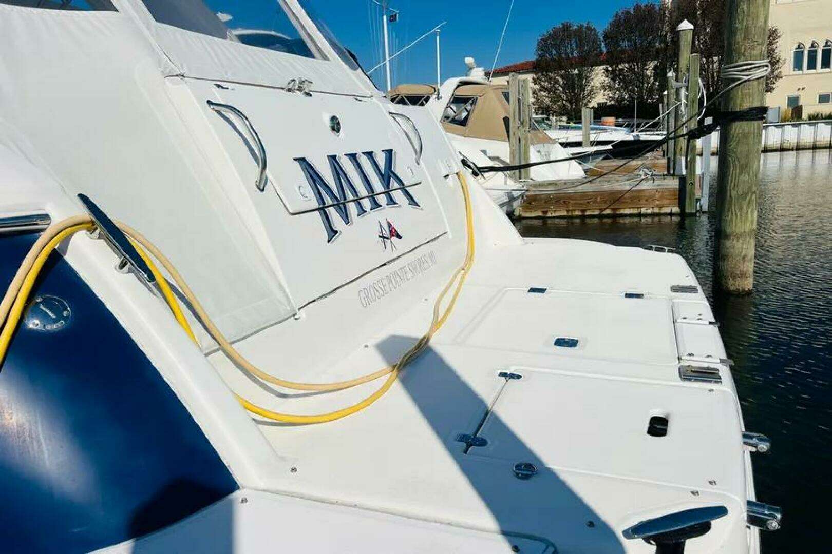 2006 Cruisers Yachts 420 Express - Image 7