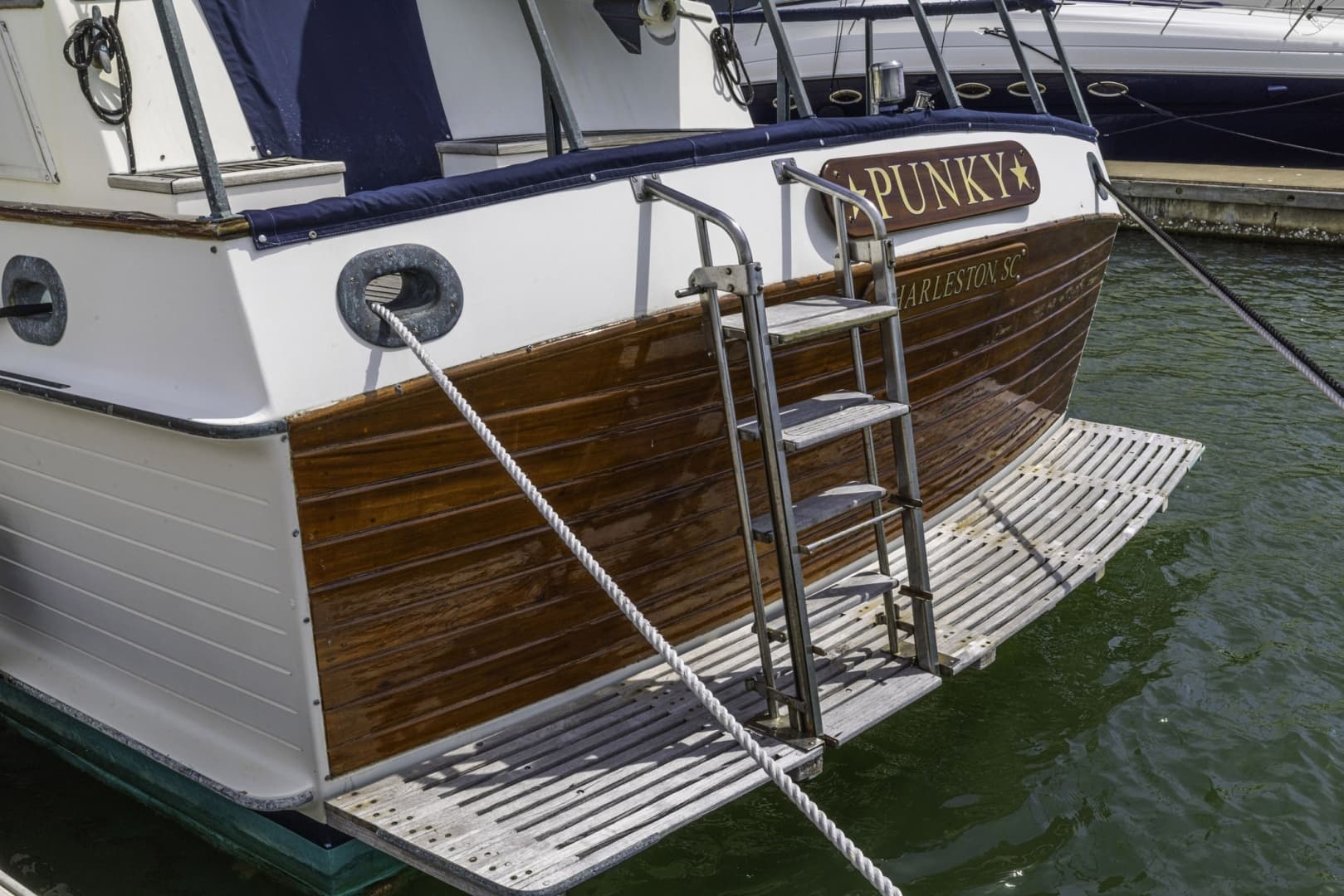 1983 Grand Banks 49 Classic - Image 42