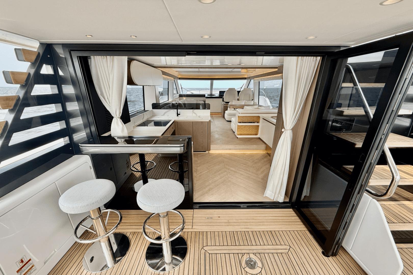 2026 Azimut Magellano 60 - Image 32