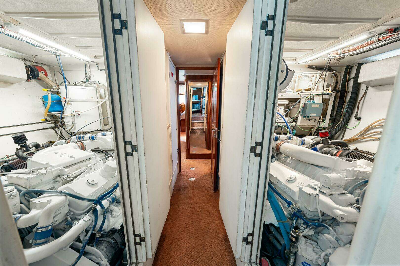 1979 Hatteras 53 Classic - Image 62