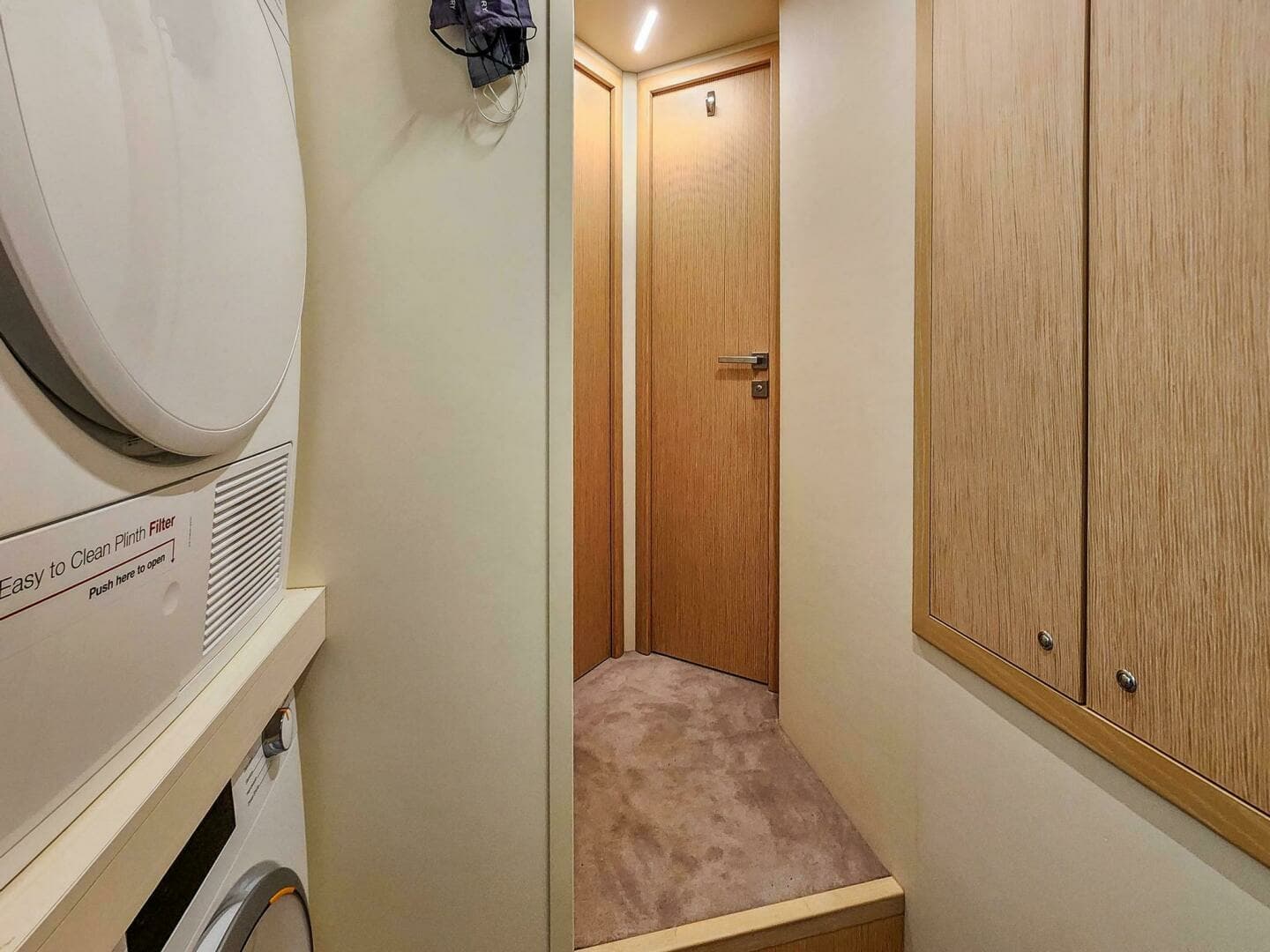 2021 Ferretti Yachts 850 - Image 70