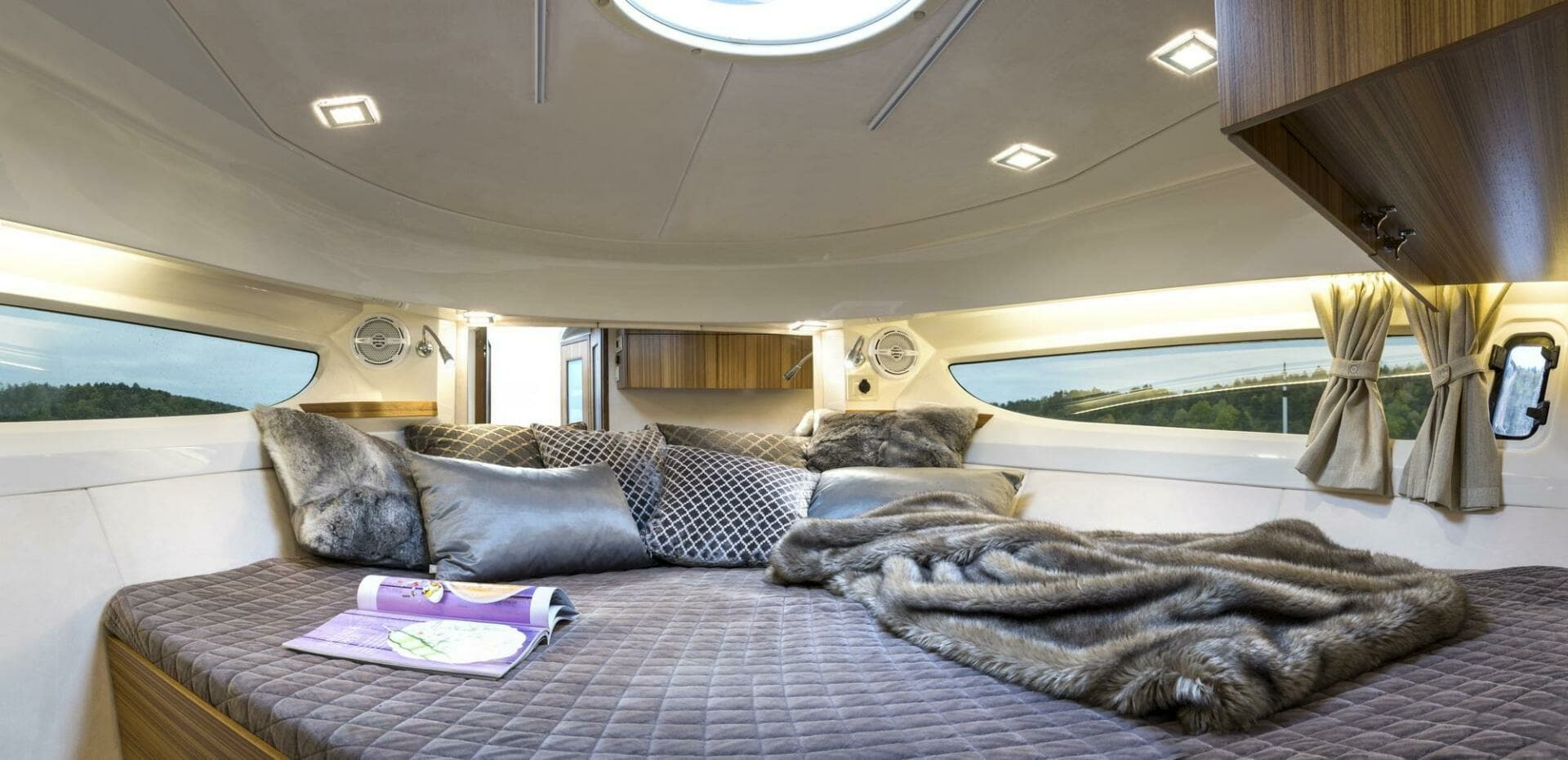 2026 Marex 310 Sun Cruiser - Image 27