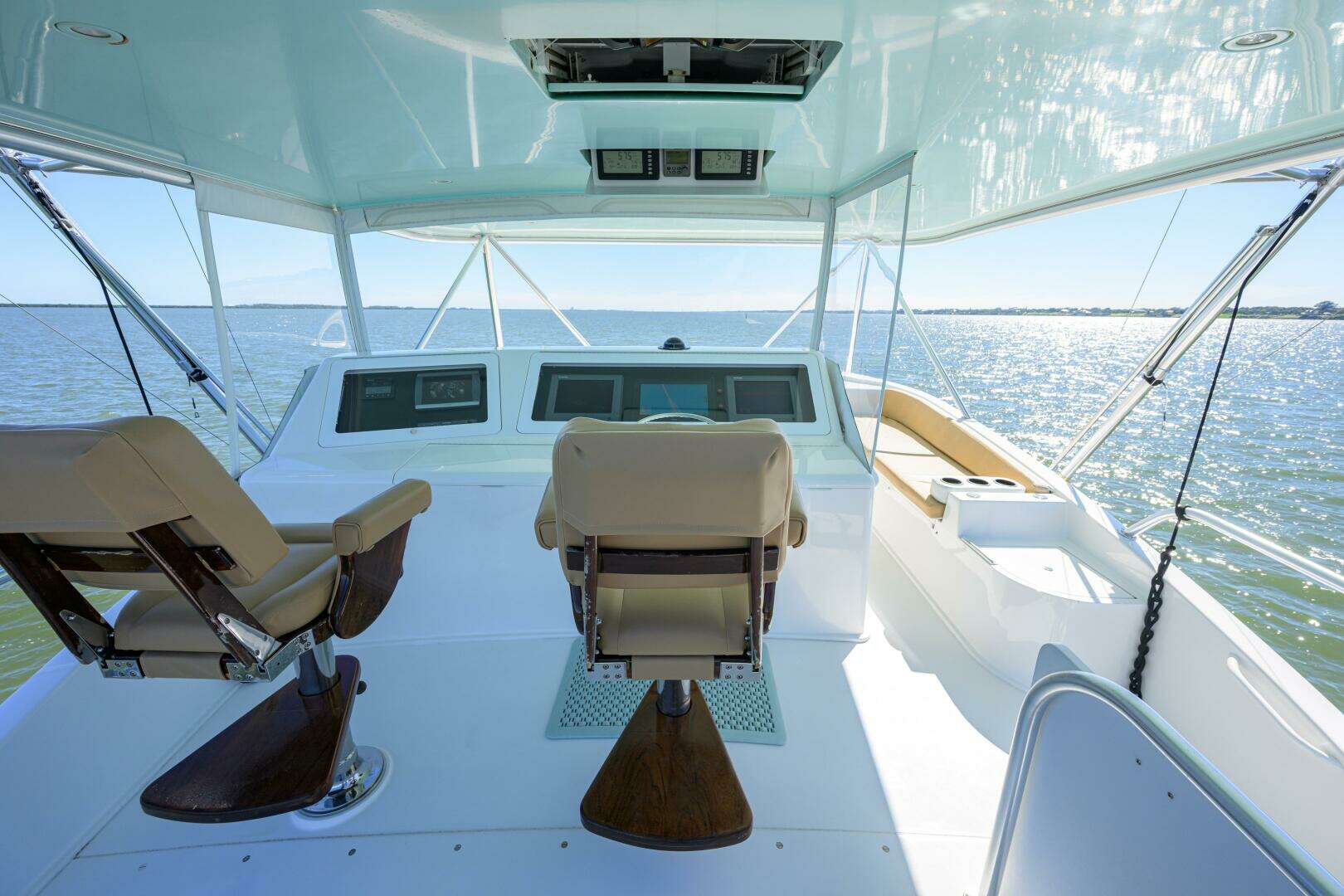 2007 Viking 64 Convertible - Image 35