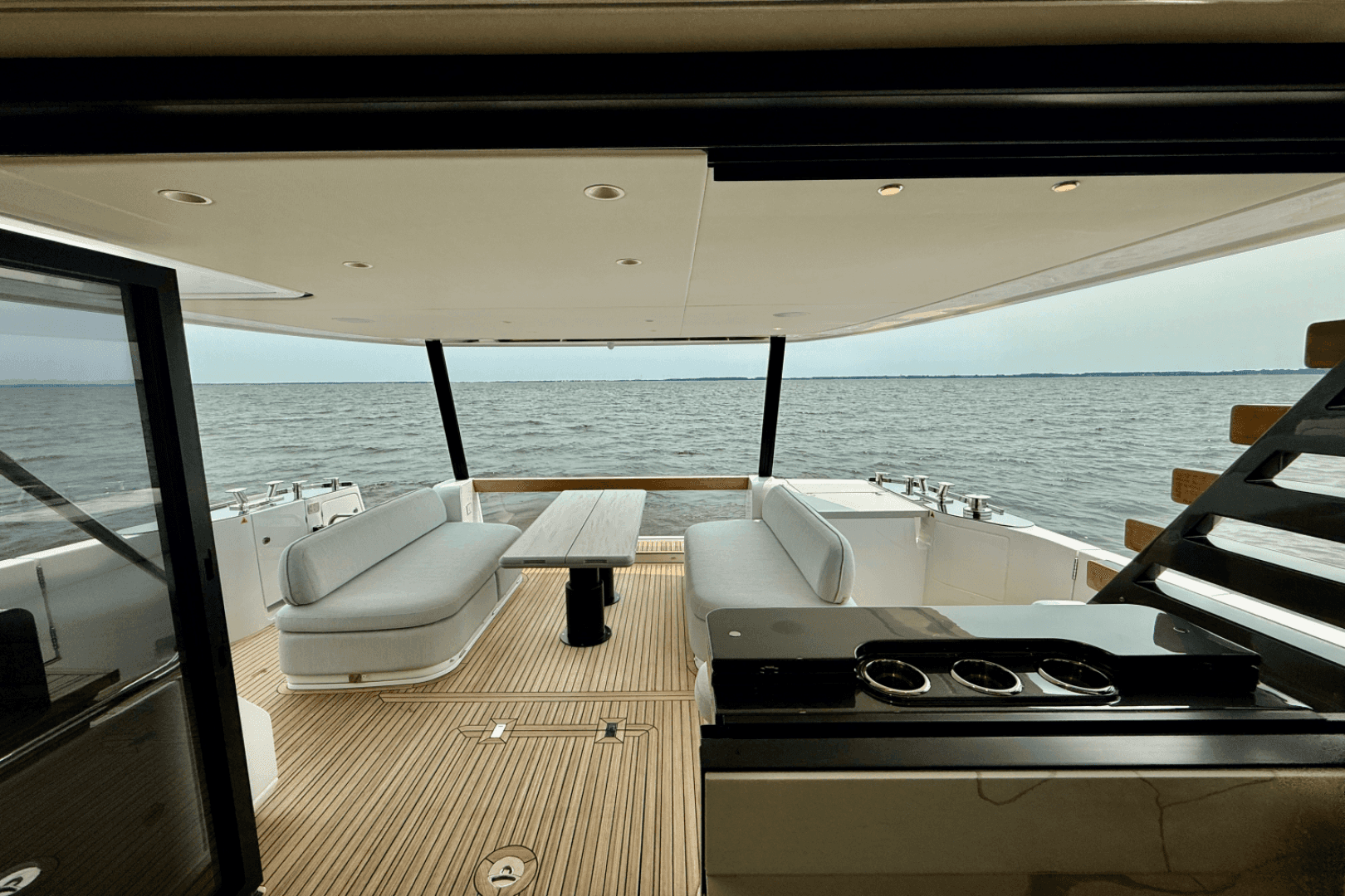 2026 Azimut Magellano 60 - Image 31
