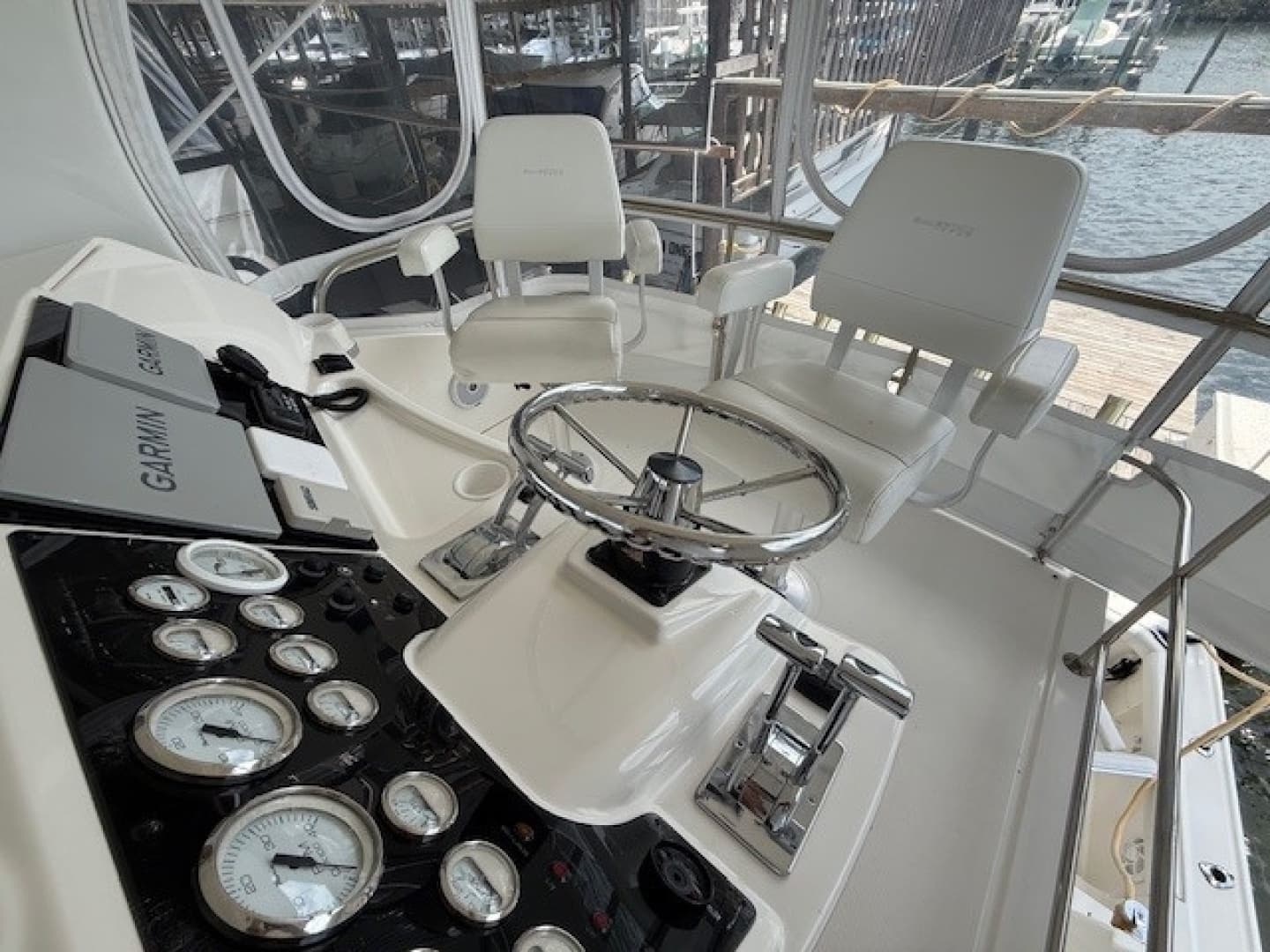 2001 Silverton 42 Convertible - Image 50