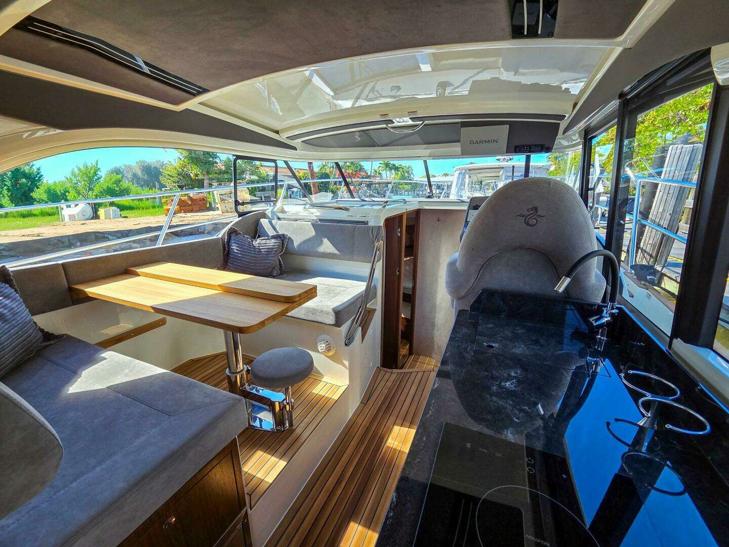 2026 Marex 330 Scandinavia - Image 23