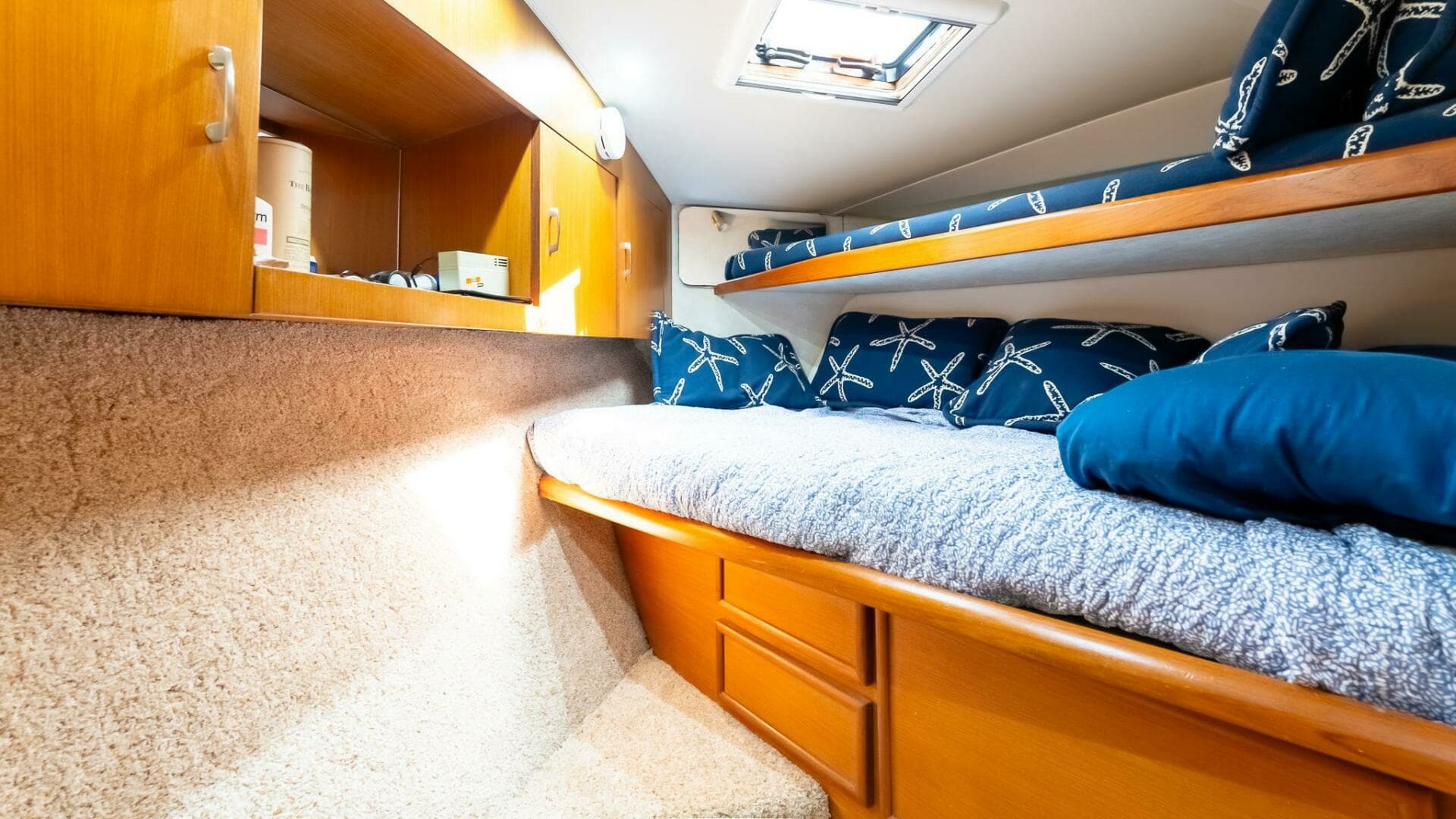1998 Ocean Yachts 40 Convertible - Image 17