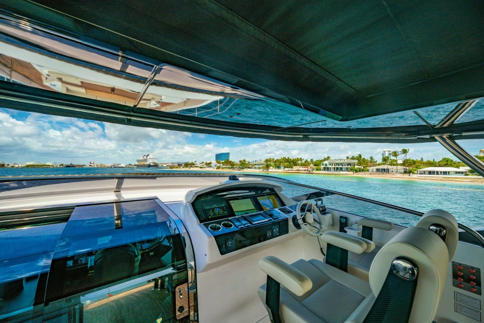 2024 Sunseeker Sunseeker 100 Yacht - Image 44
