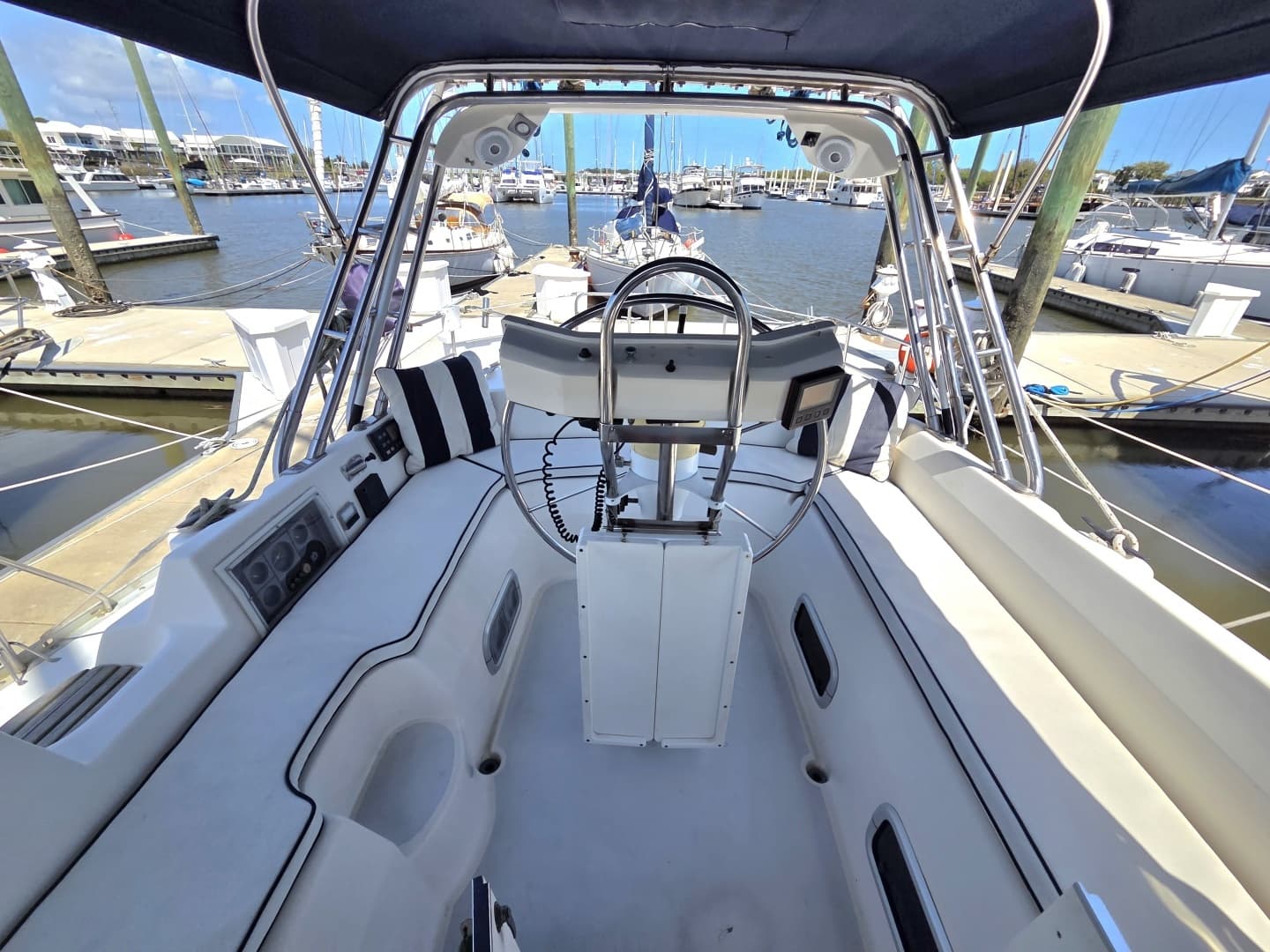 1991 Hunter Passage 42 - Image 30