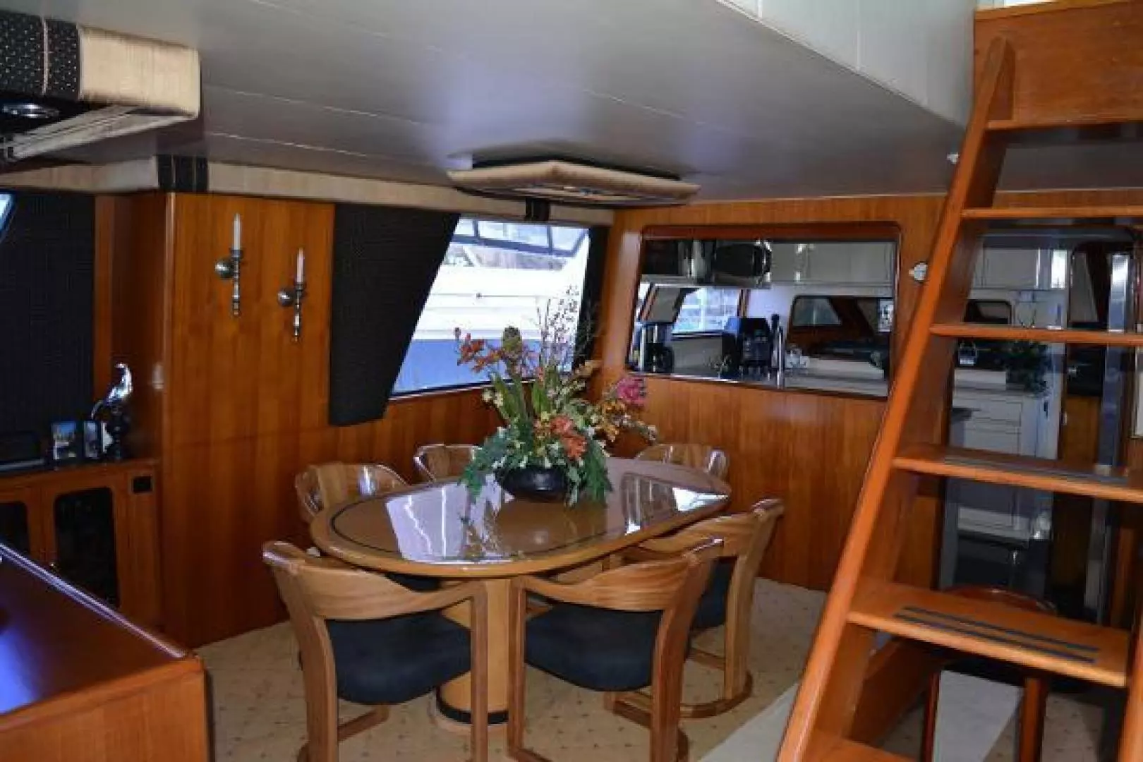 1989 Viking Motor Yacht - Image 57