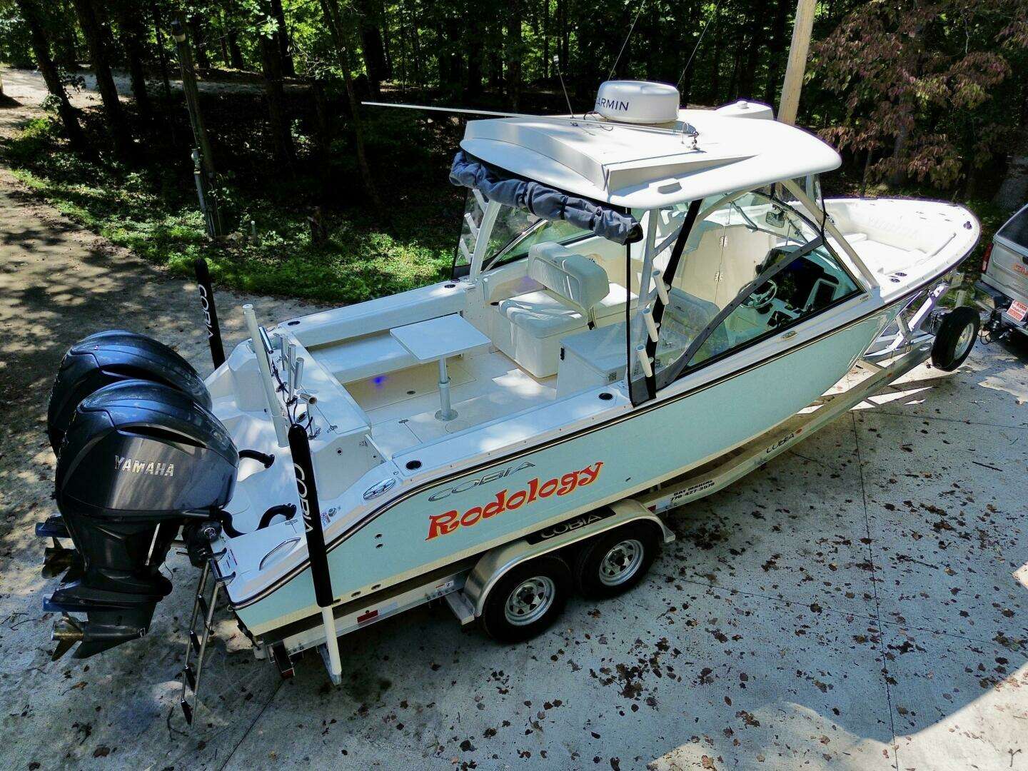 2022 Cobia 280 DC - Image 10
