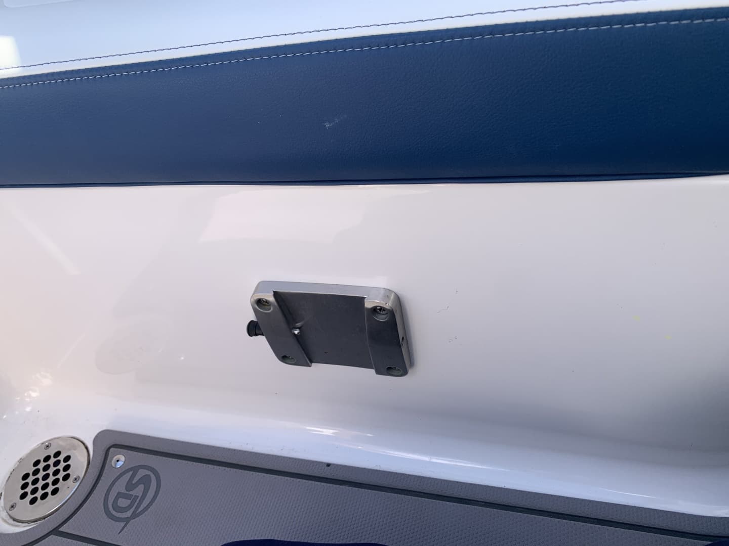 2023 Chaparral 270 OSX - Image 28