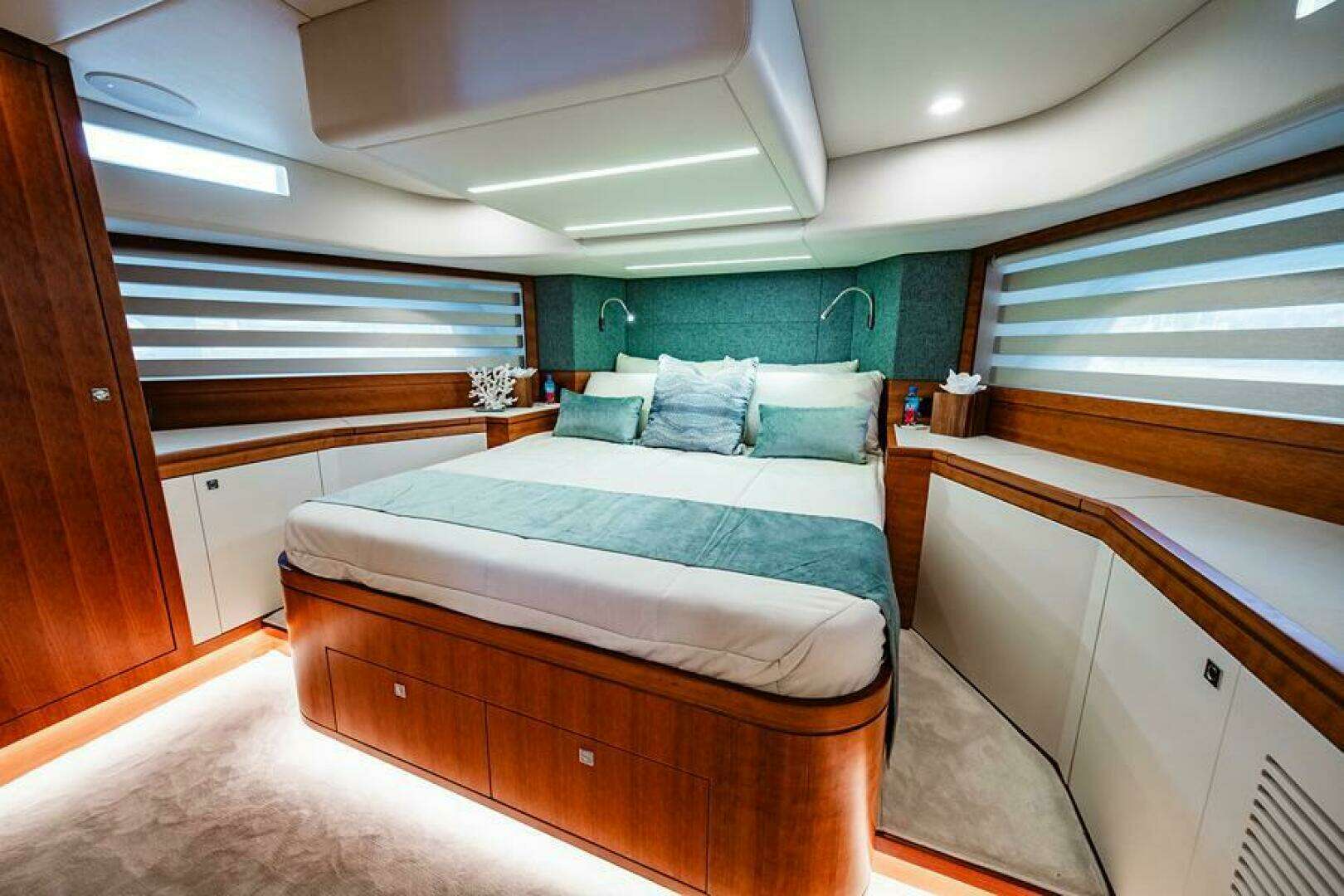 2024 Johnson Skylounge - Image 37