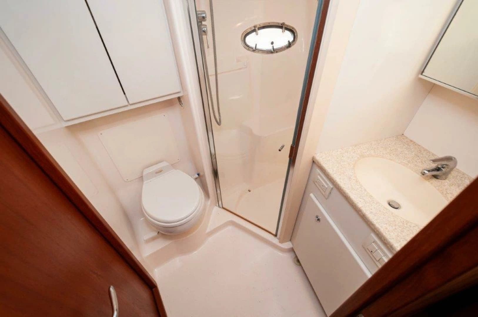 2003 Tiara Yachts 4200 Open - Image 17