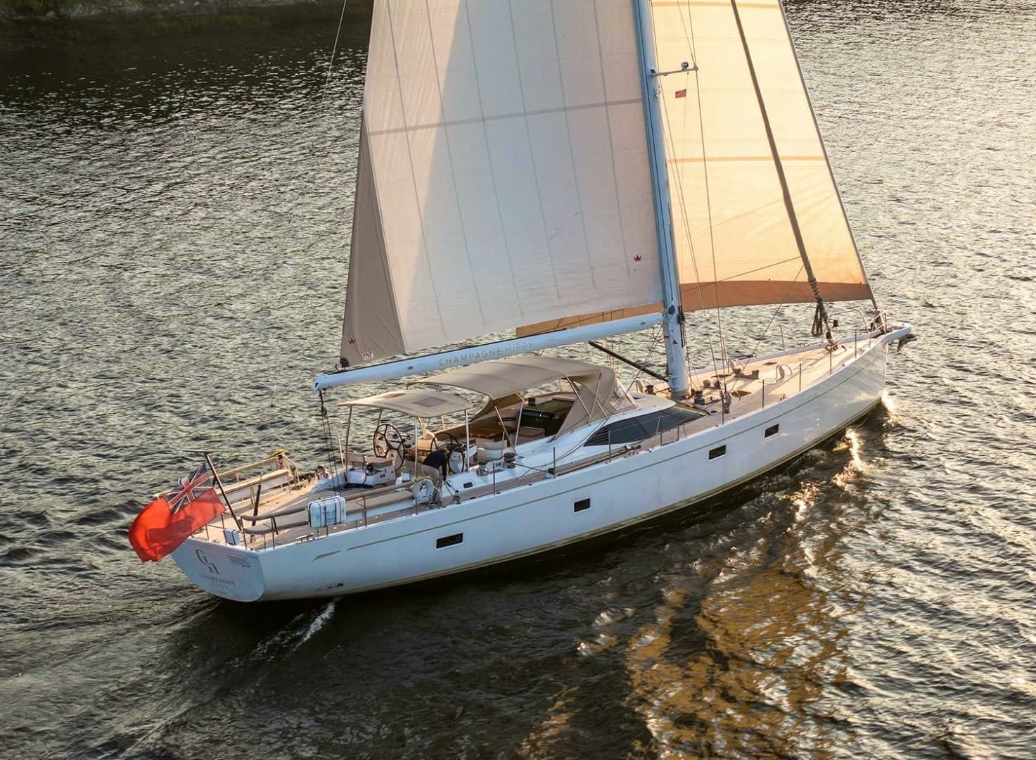 2014 Oyster Yachts Oyster 825 - Image 5
