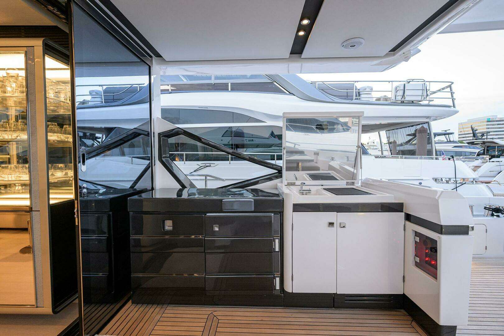2019 Azimut S7 - Image 43