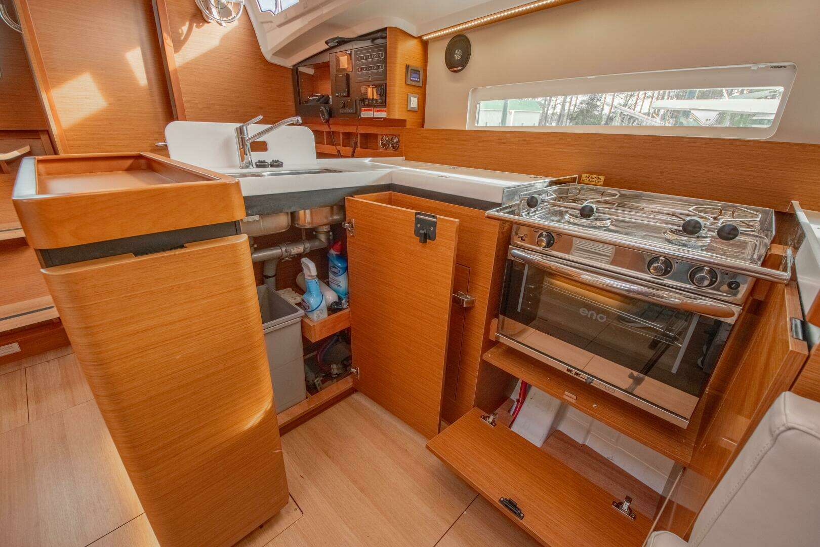 2023 Jeanneau Sun Odyssey 410 - Image 40