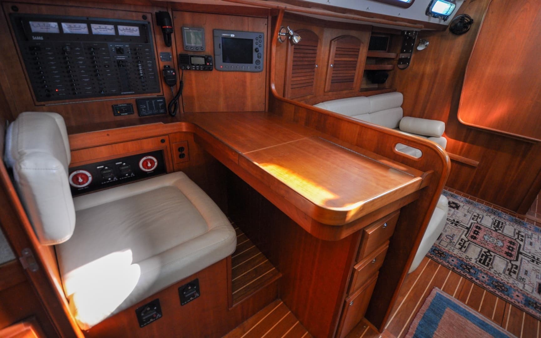 2004 Sabre 426 - Image 98