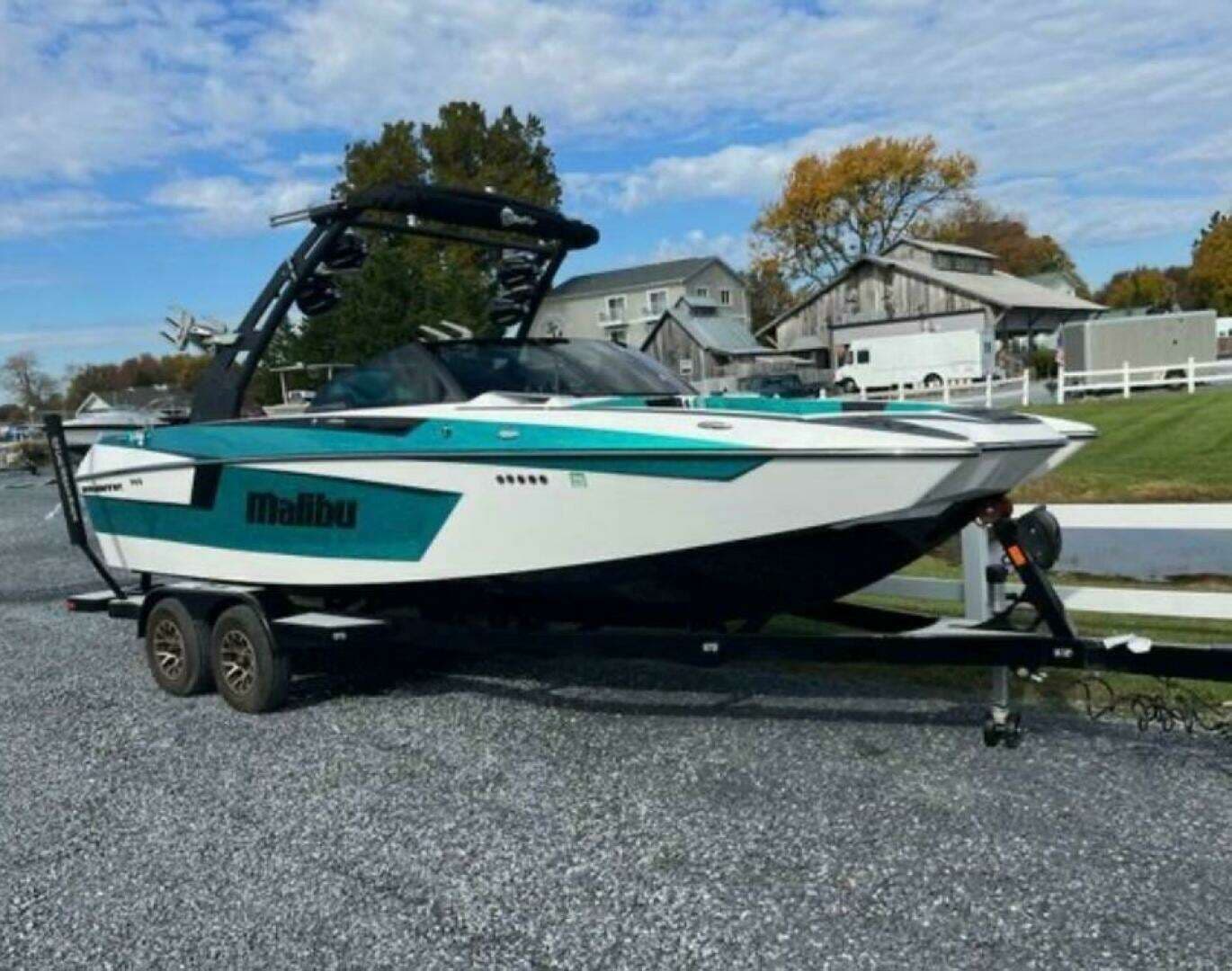 2020 Malibu 32 MXZ - Image 14