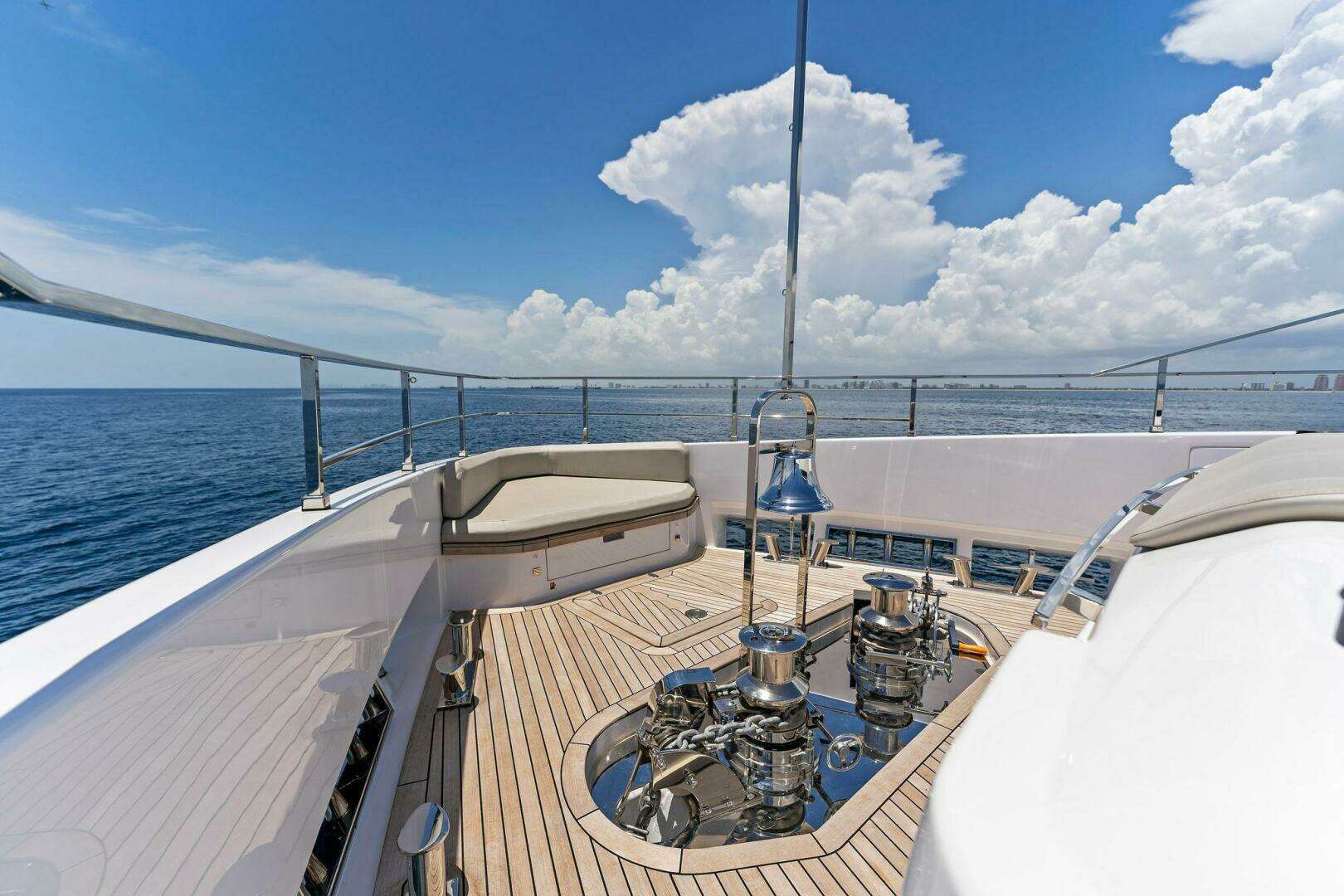 2024 Custom Line Navetta 33 - Image 28