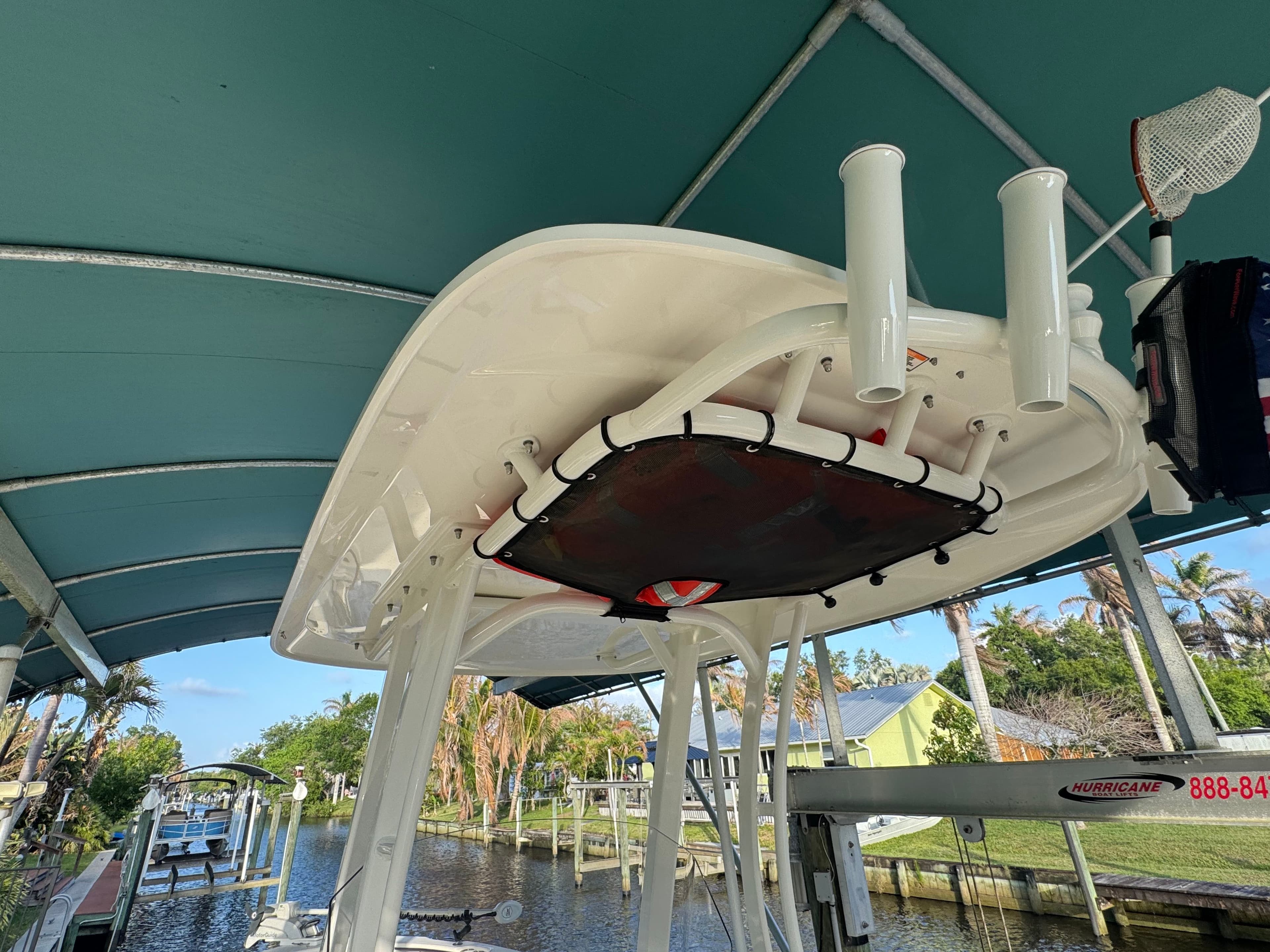 2024 Boston Whaler 250 Dauntless - 37