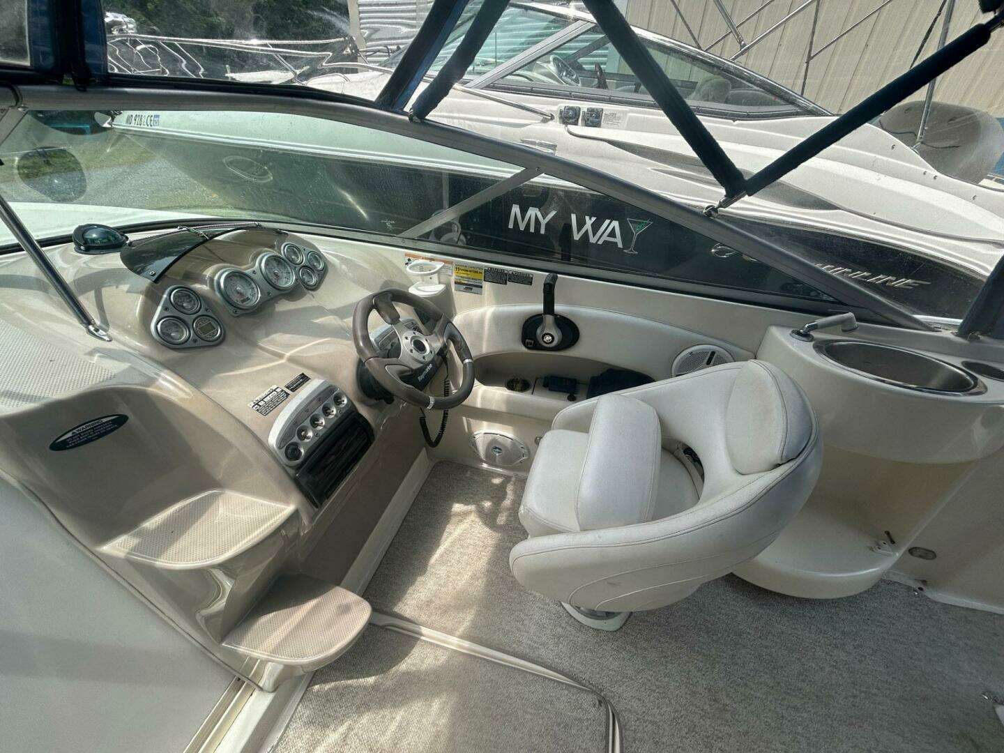 2007 Maxum 2400 SC3 - Image 11
