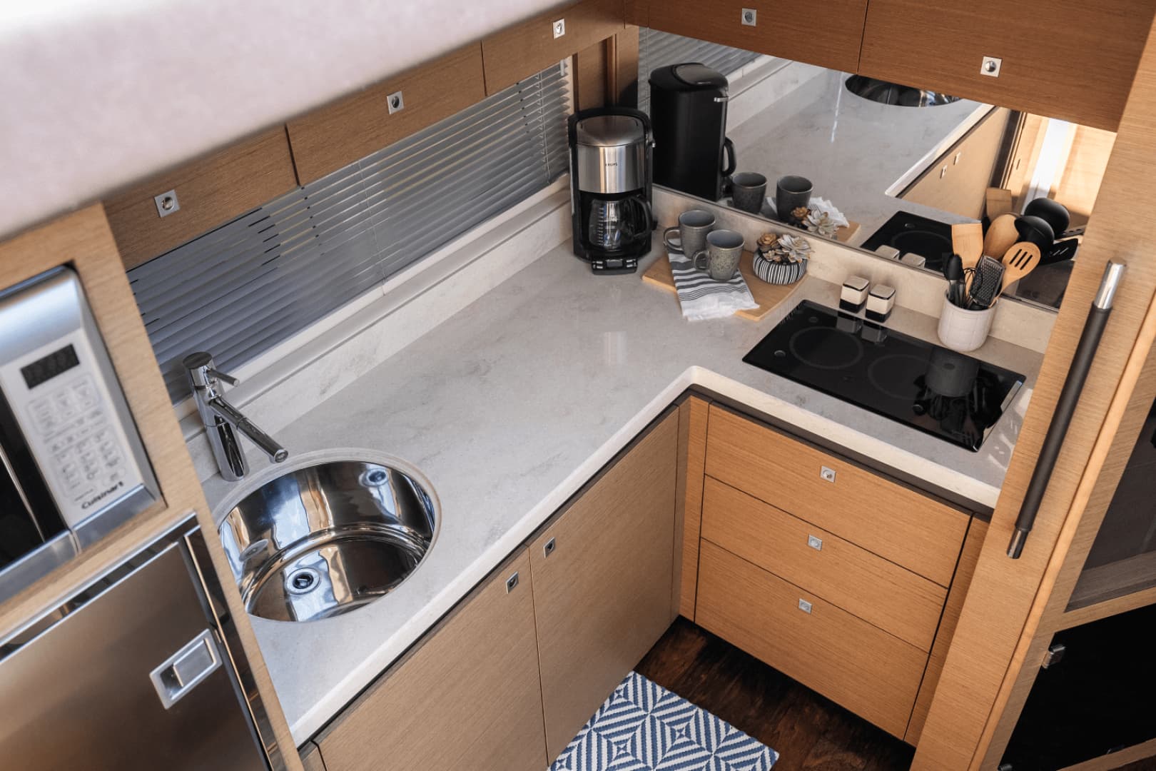 2013 Sea Ray 510 SUNDANCER - Image 15