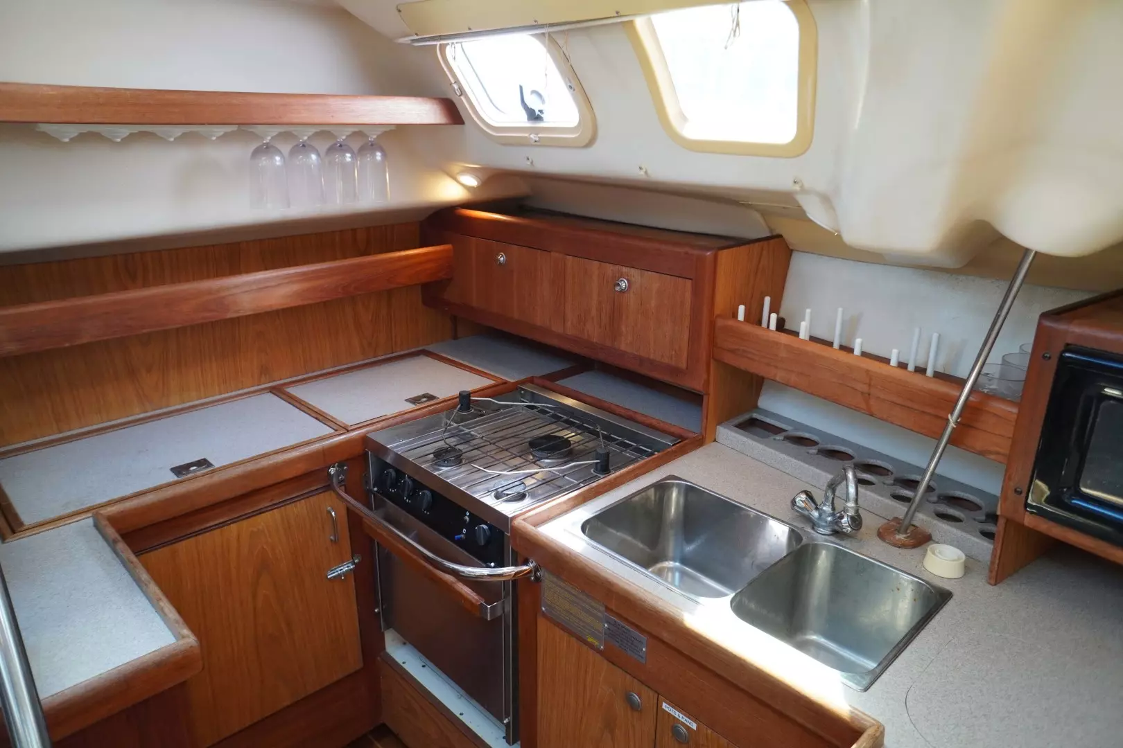 2000 Hunter Passage 420 - Image 13