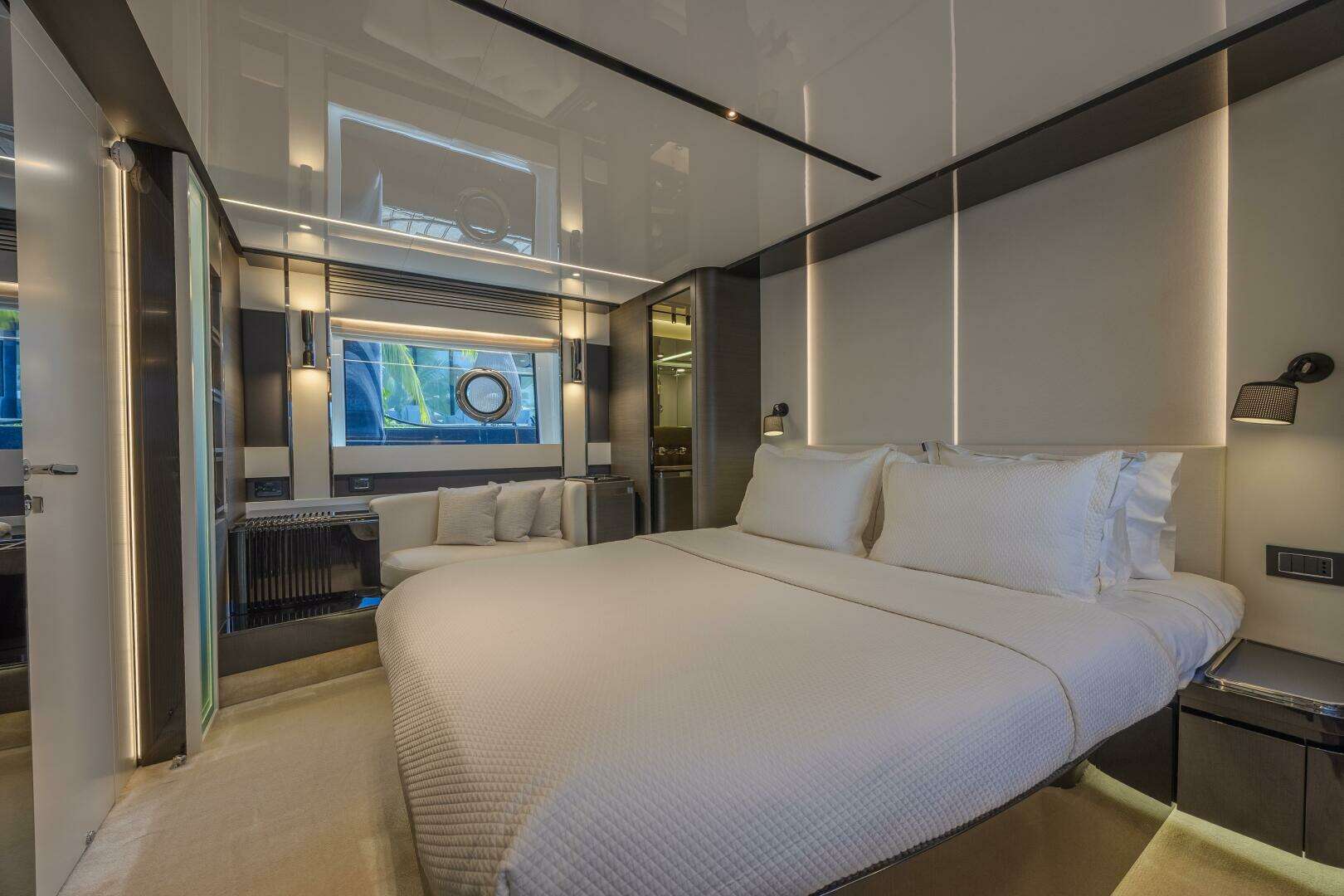 2023 Azimut S8 - Image 47