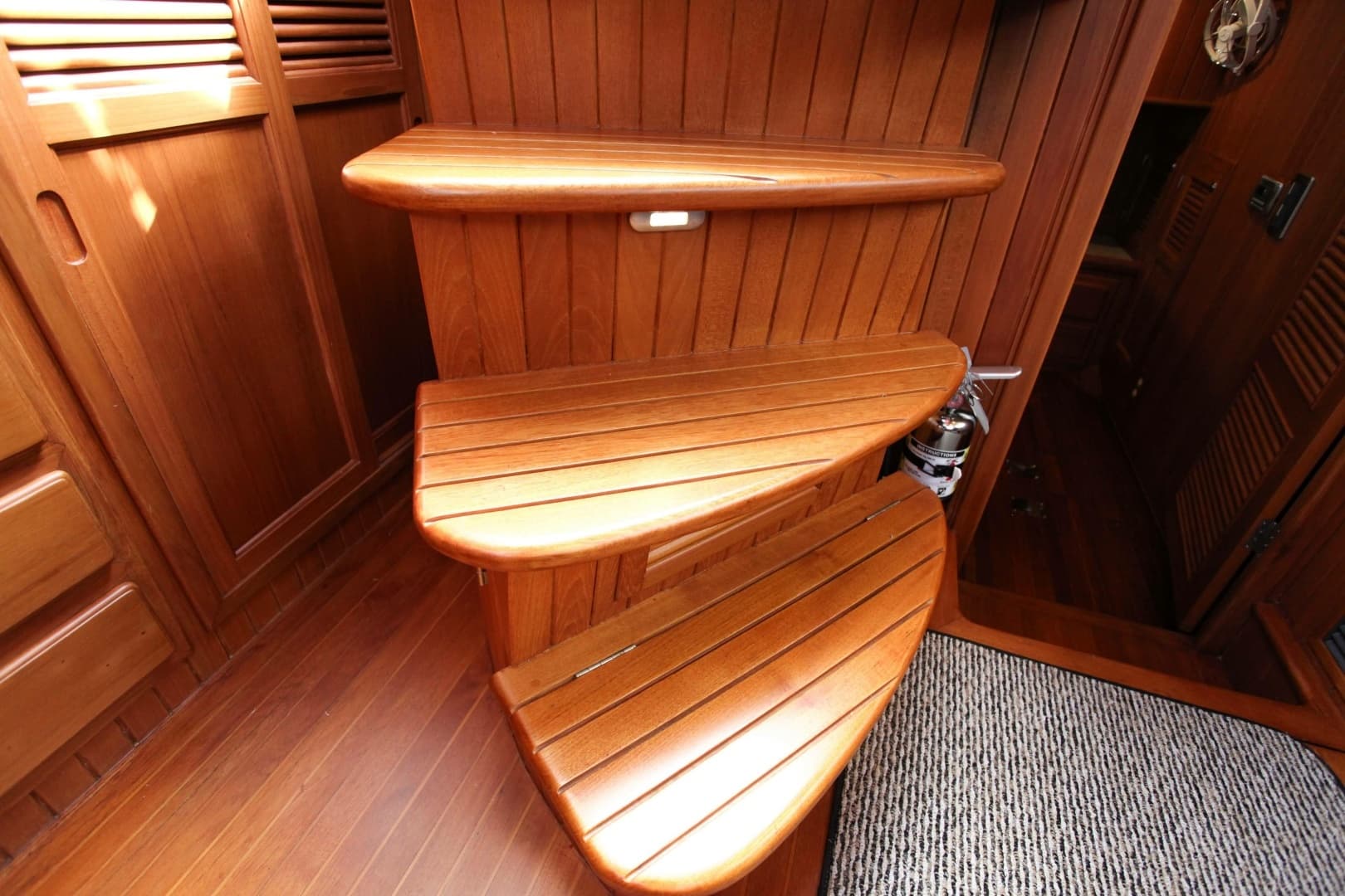 1997 Hampton 43 - Image 39