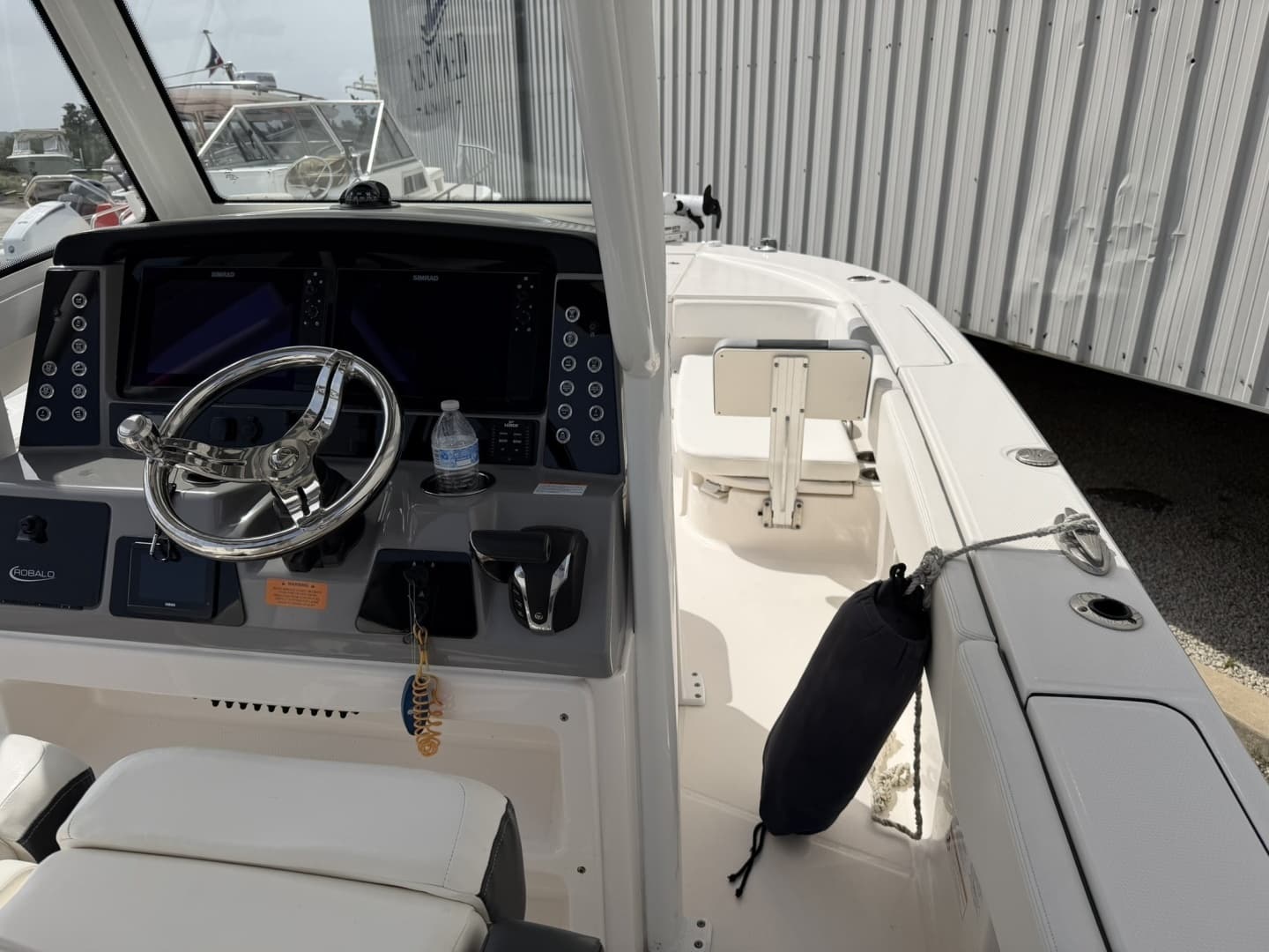 2023 Robalo — - Image 23