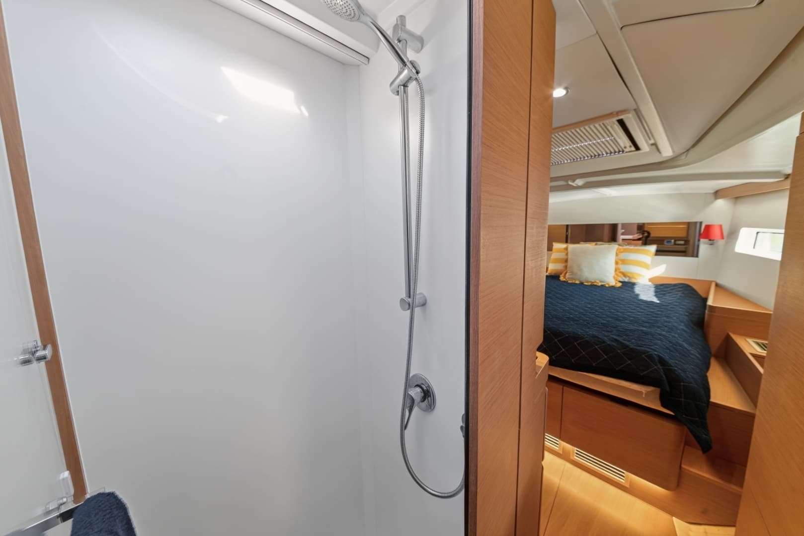 2019 Jeanneau Sun Odyssey 490 - Image 63