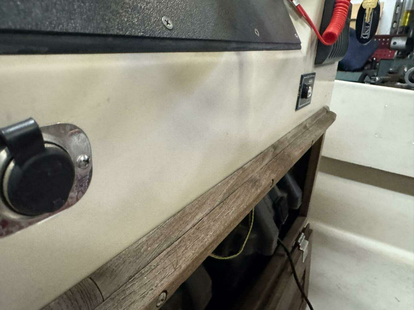 1988 Boston Whaler 17 Newport - Image 31