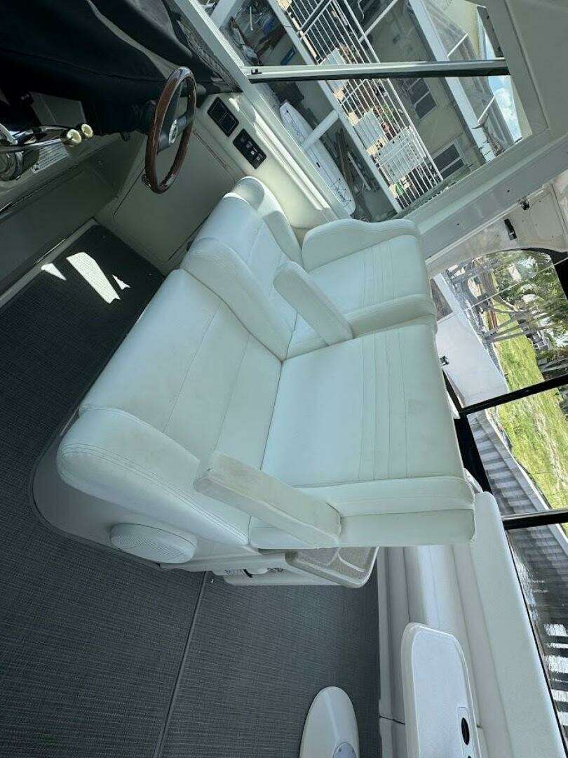 2006 Sea Ray 40 Motoryacht - Image 13