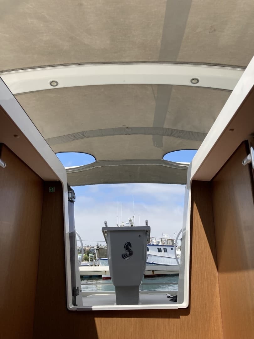 2018 Beneteau Oceanis 48 - Image 34