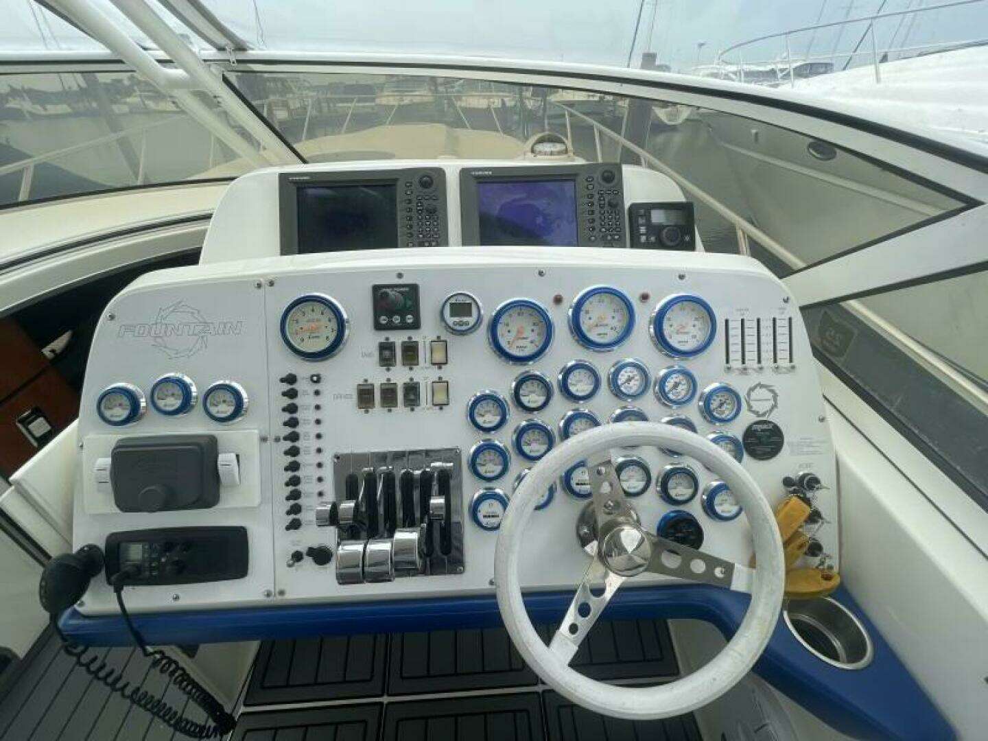 2006 Fountain 48 Express Cruiser - Image 8