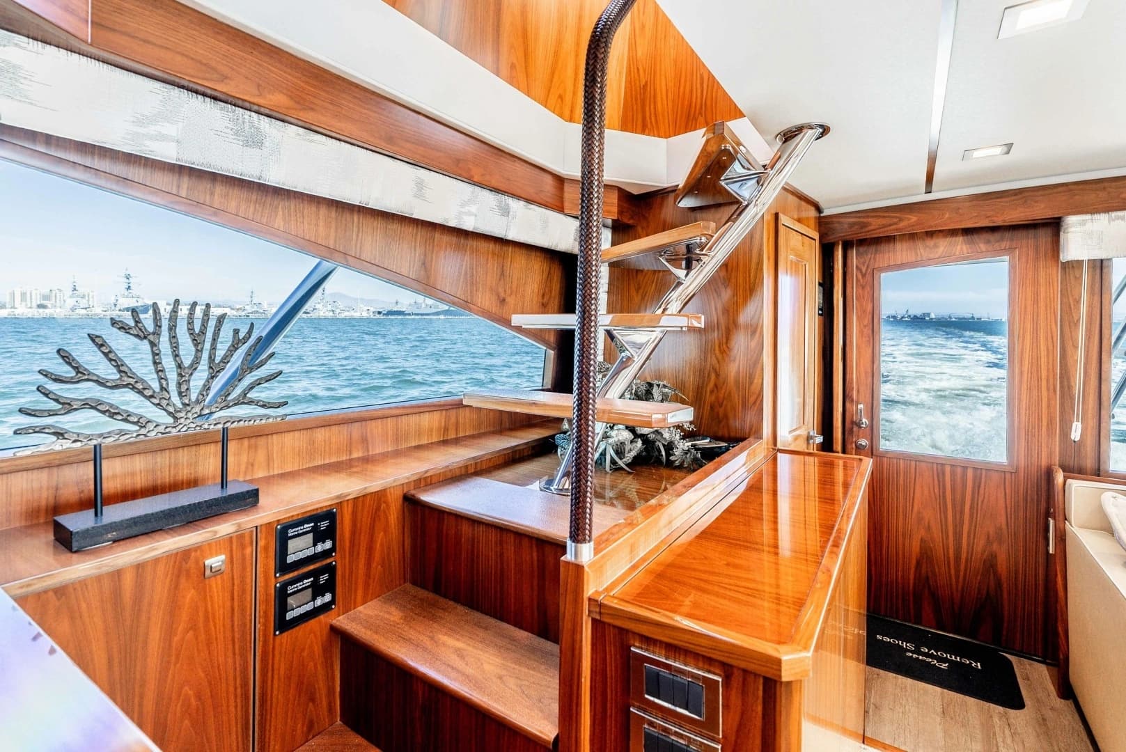 2018 Viking 72 Convertible - Image 28