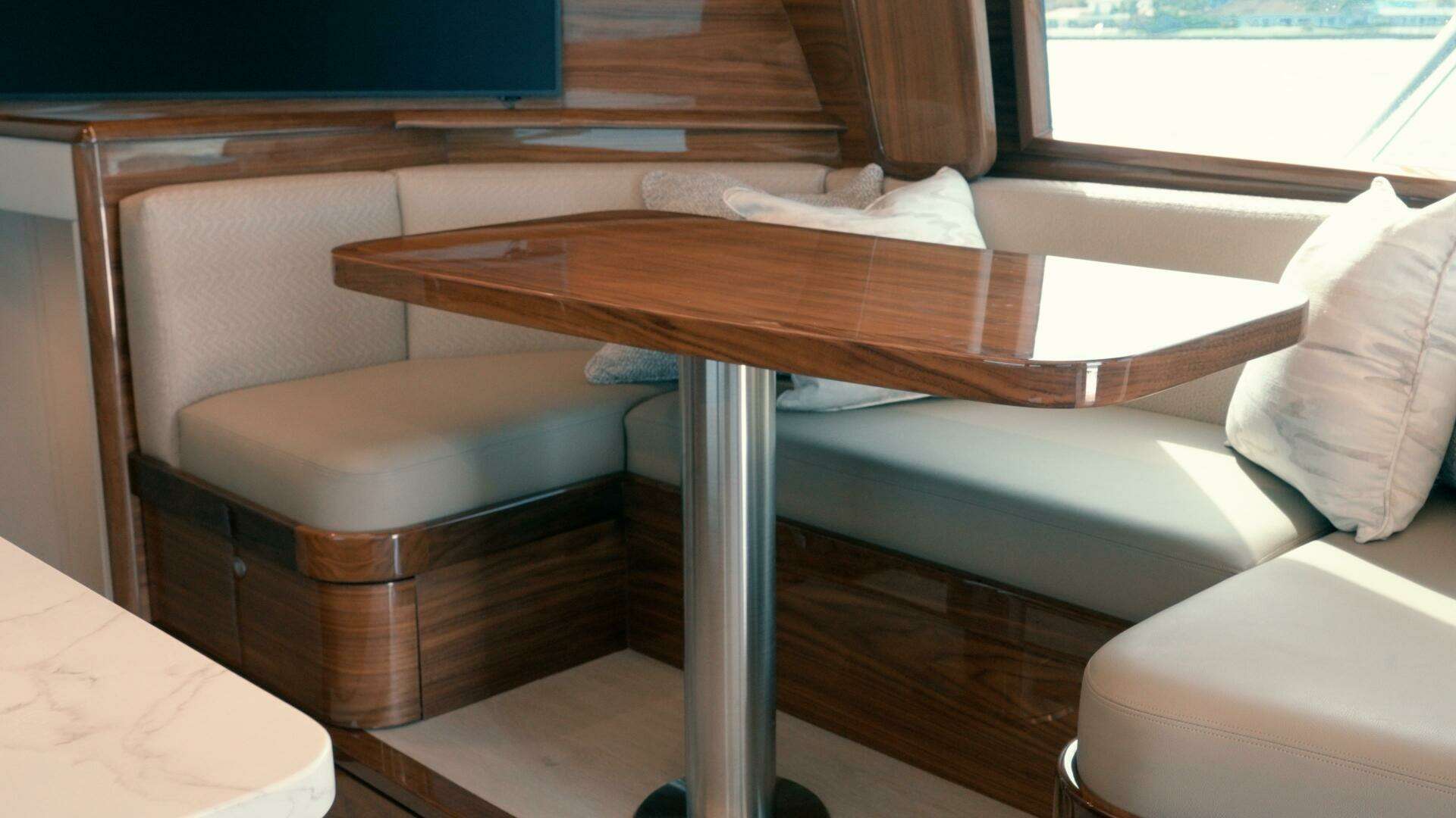 2027 Viking 50C - Image 11