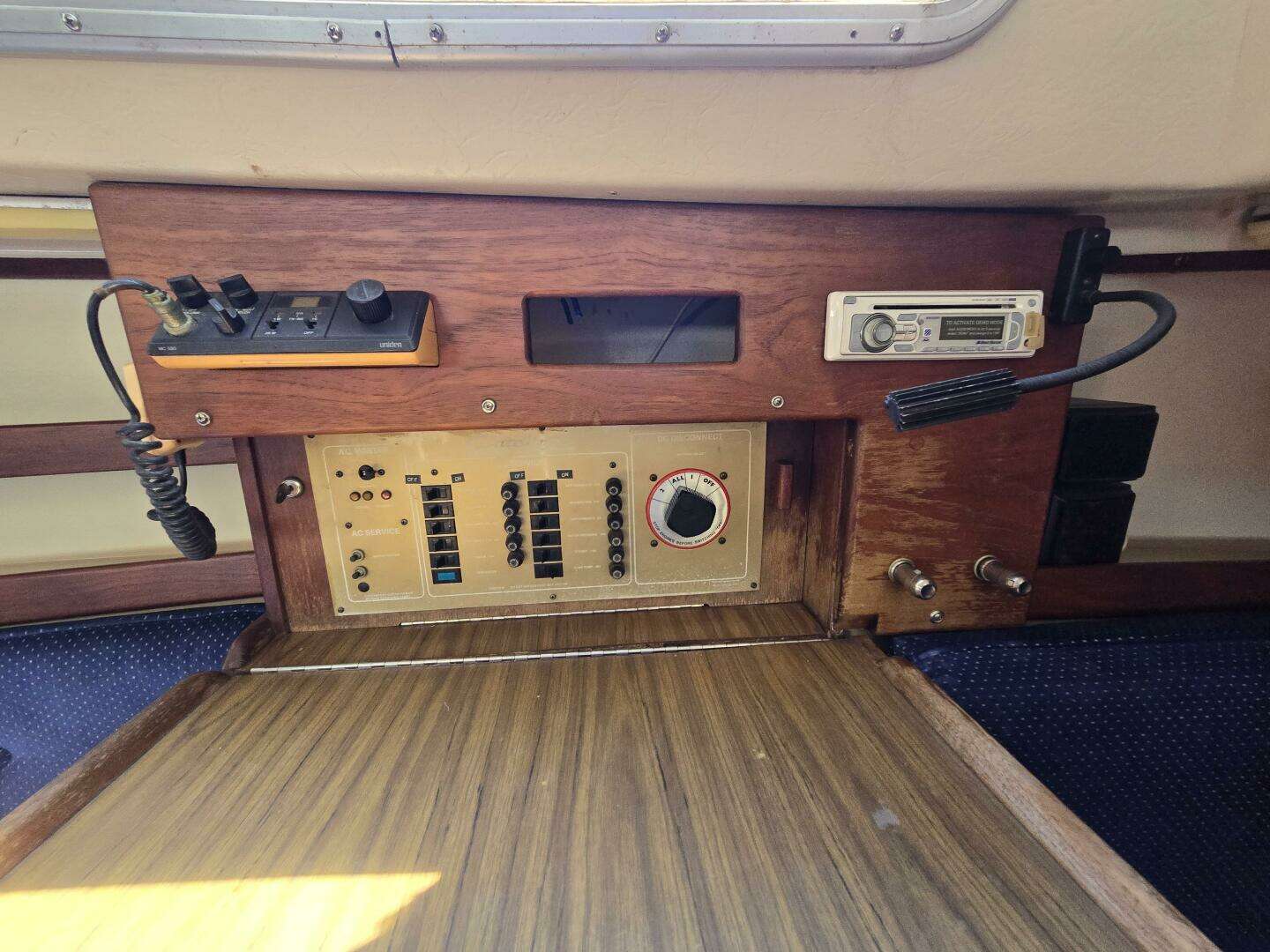 1986 Catalina Tall Rig - Image 28